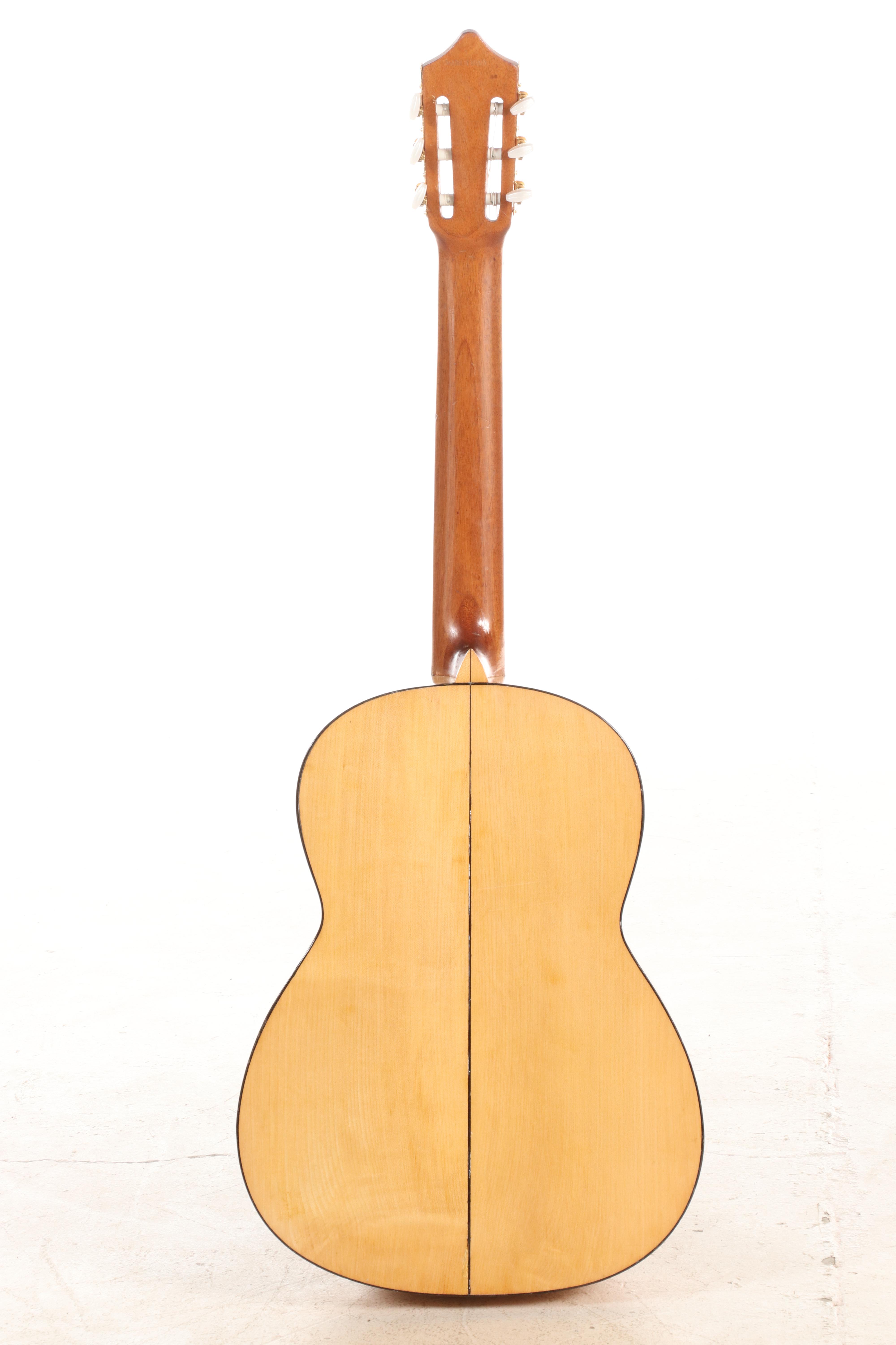 Manuel Contreras Flamenco C-4 Acoustic Guitar with Hard Case