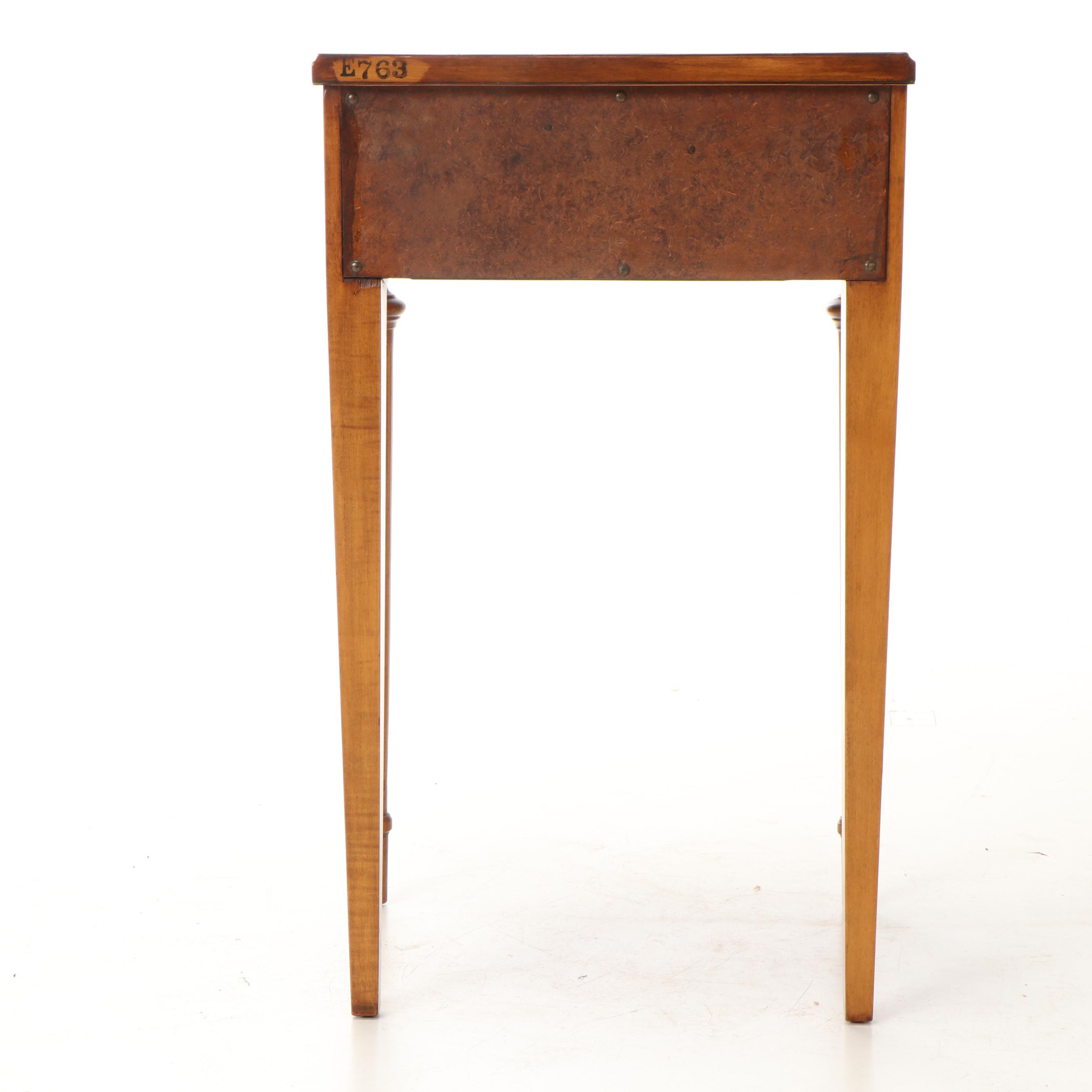 Sheraton Style Oak Single-Drawer End Table, Mid to Late 20th Century