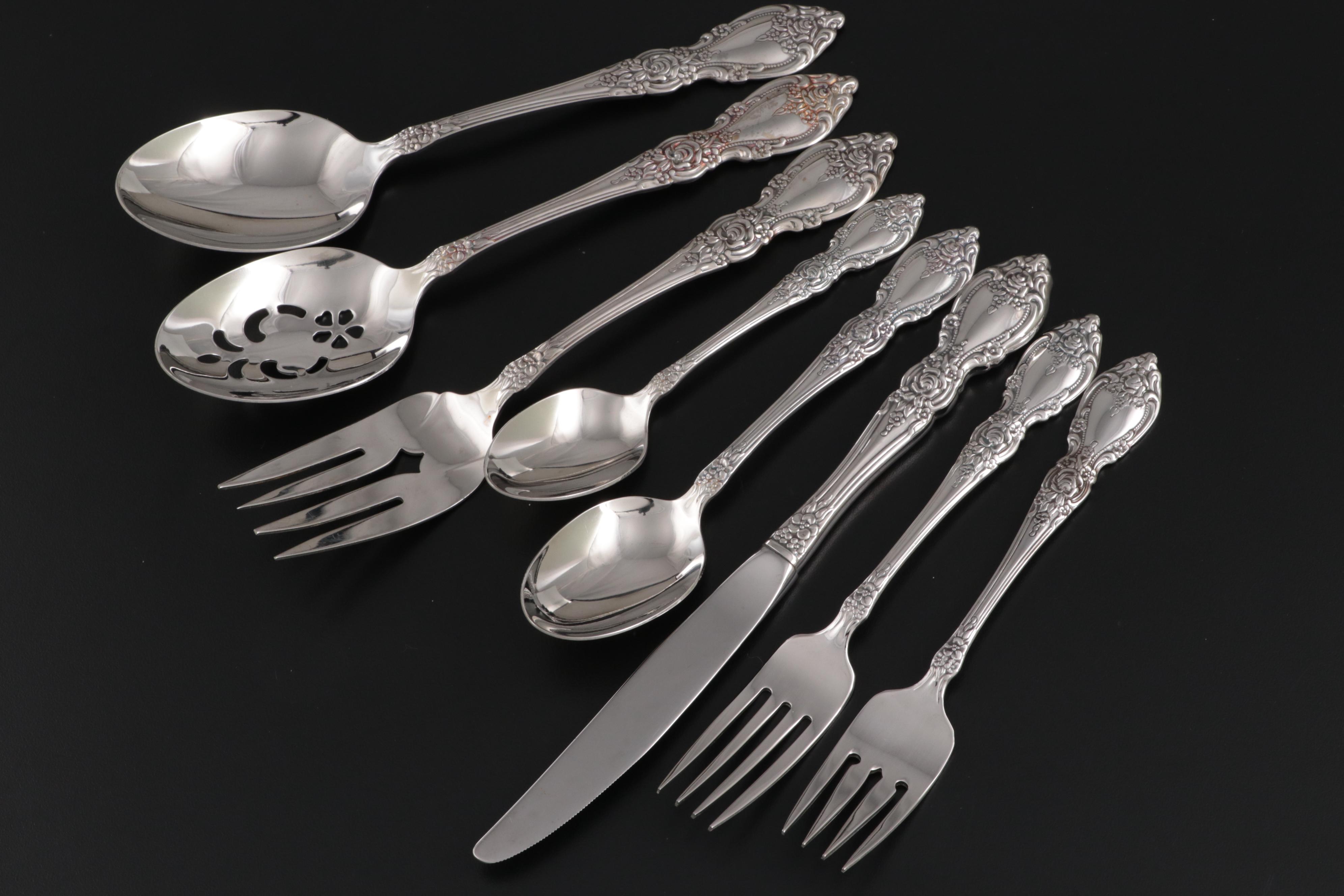 Oneida Stainless Steel Flatware Set