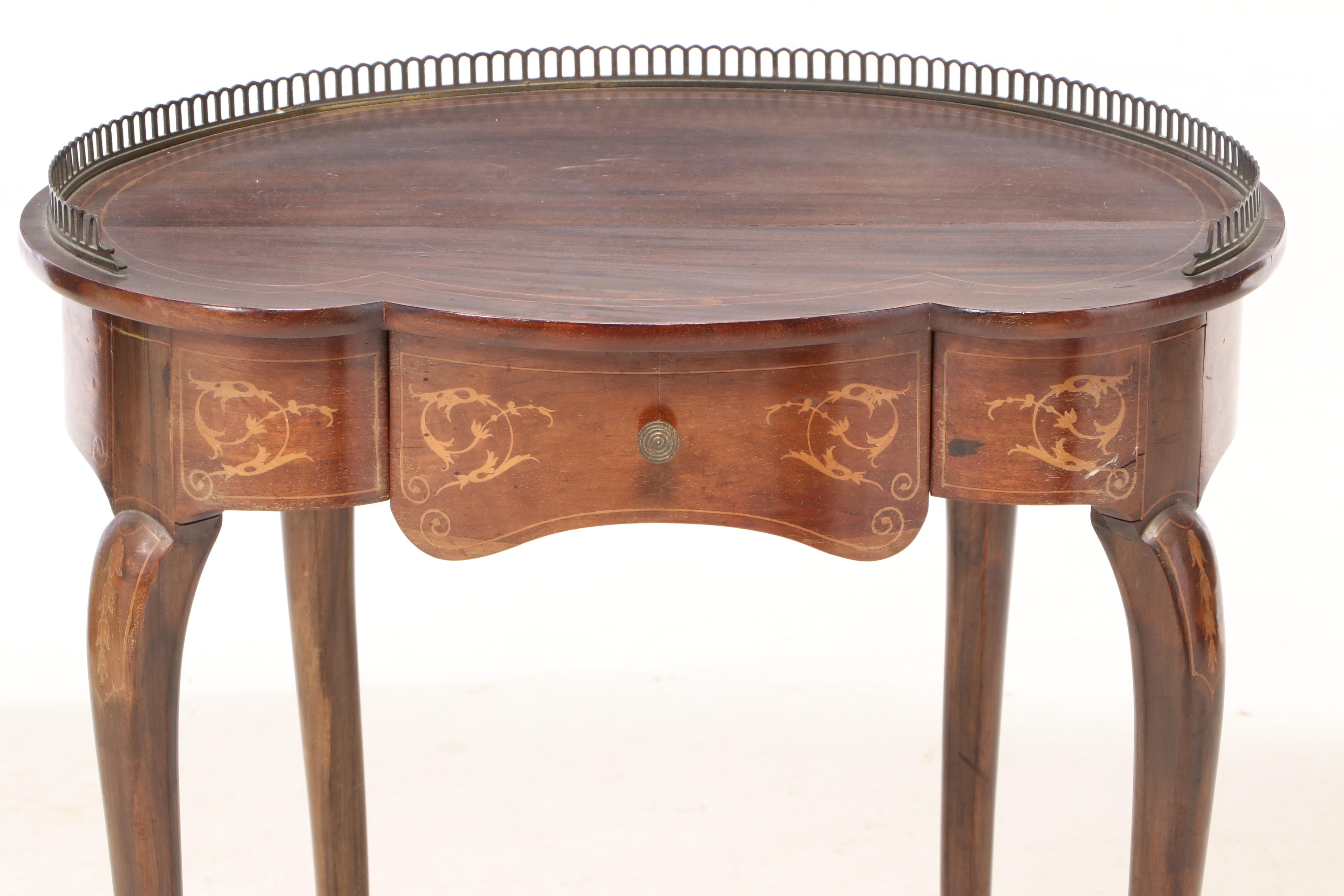 Queen Anne Style Mahogany and Marquetry Side Table, 20th Century