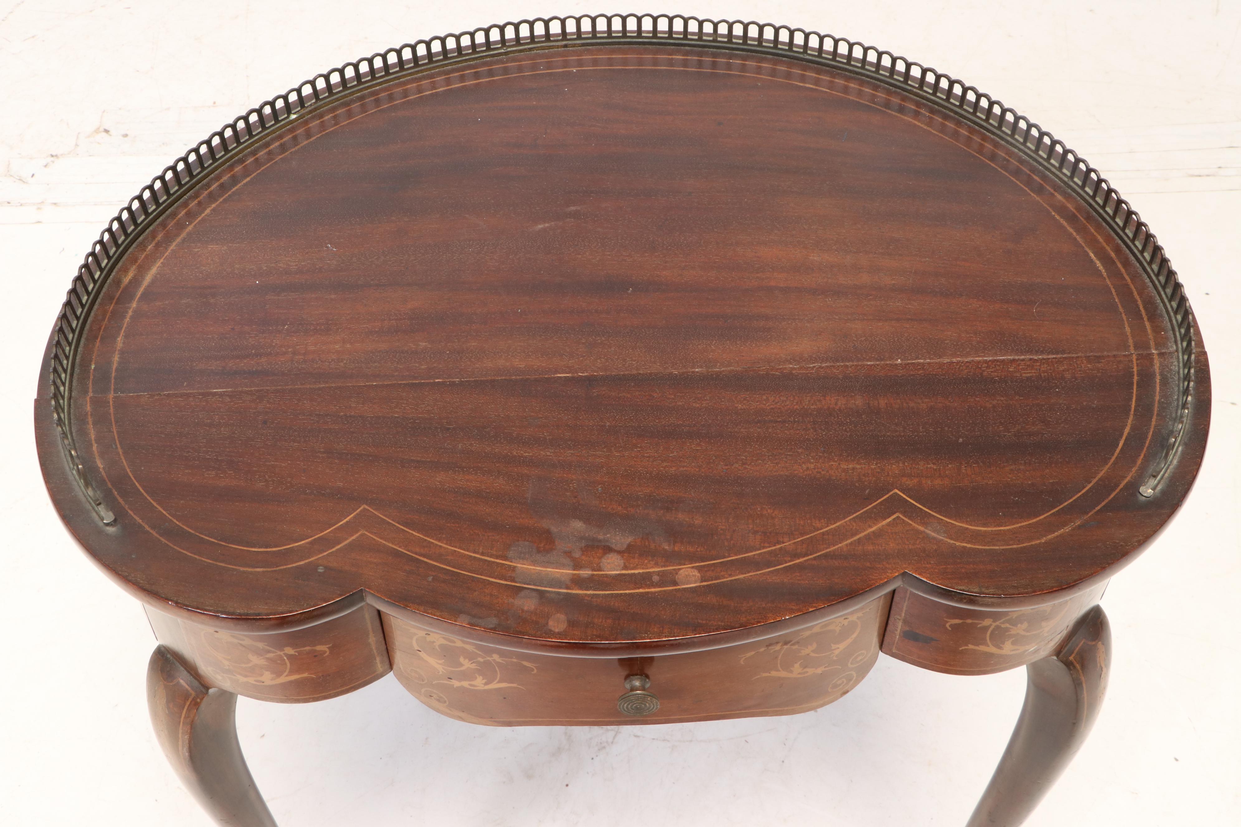 Queen Anne Style Mahogany and Marquetry Side Table, 20th Century