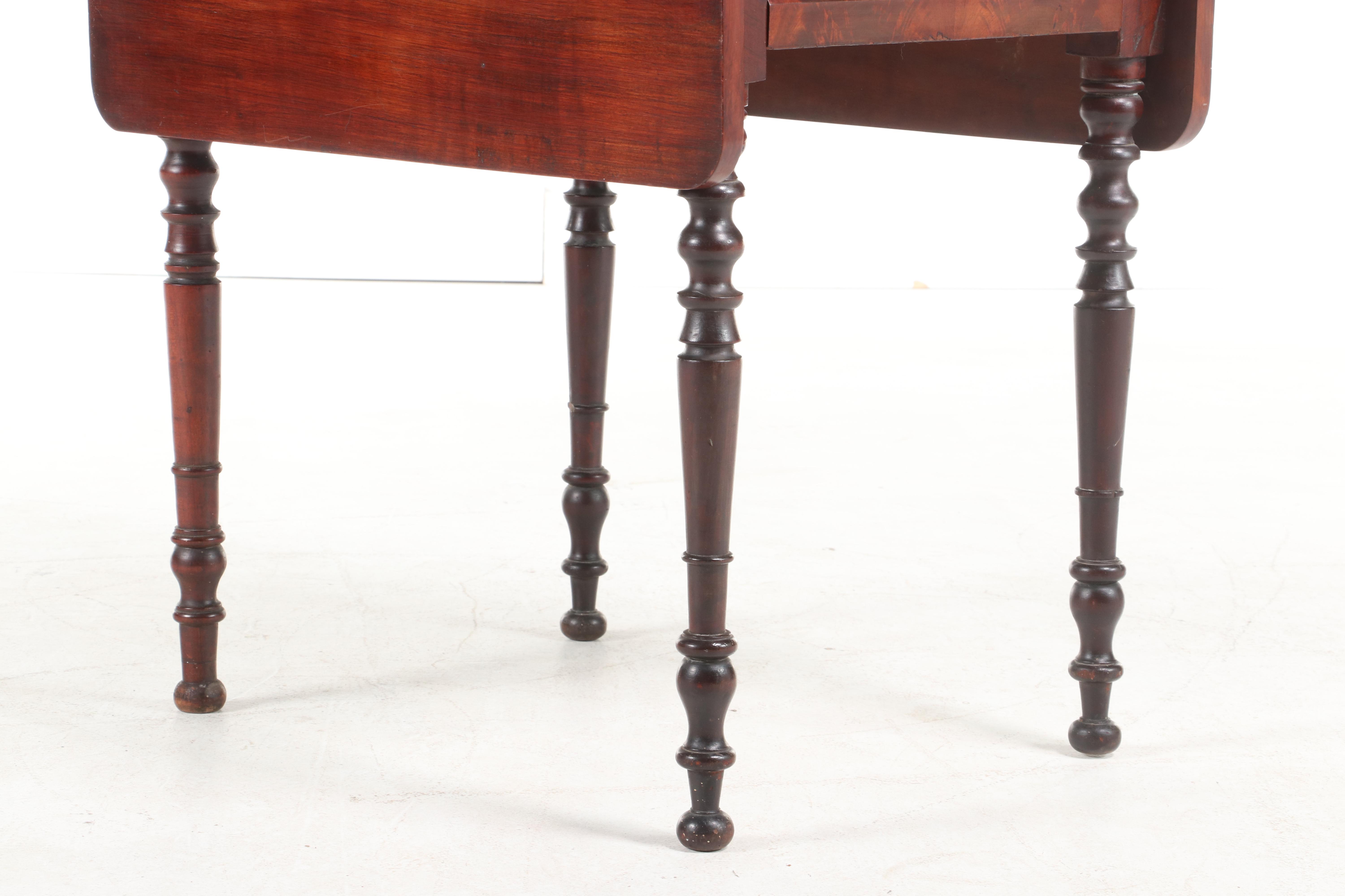 Late Federal Cherry Drop-Leaf End Table, Mid-19th Century