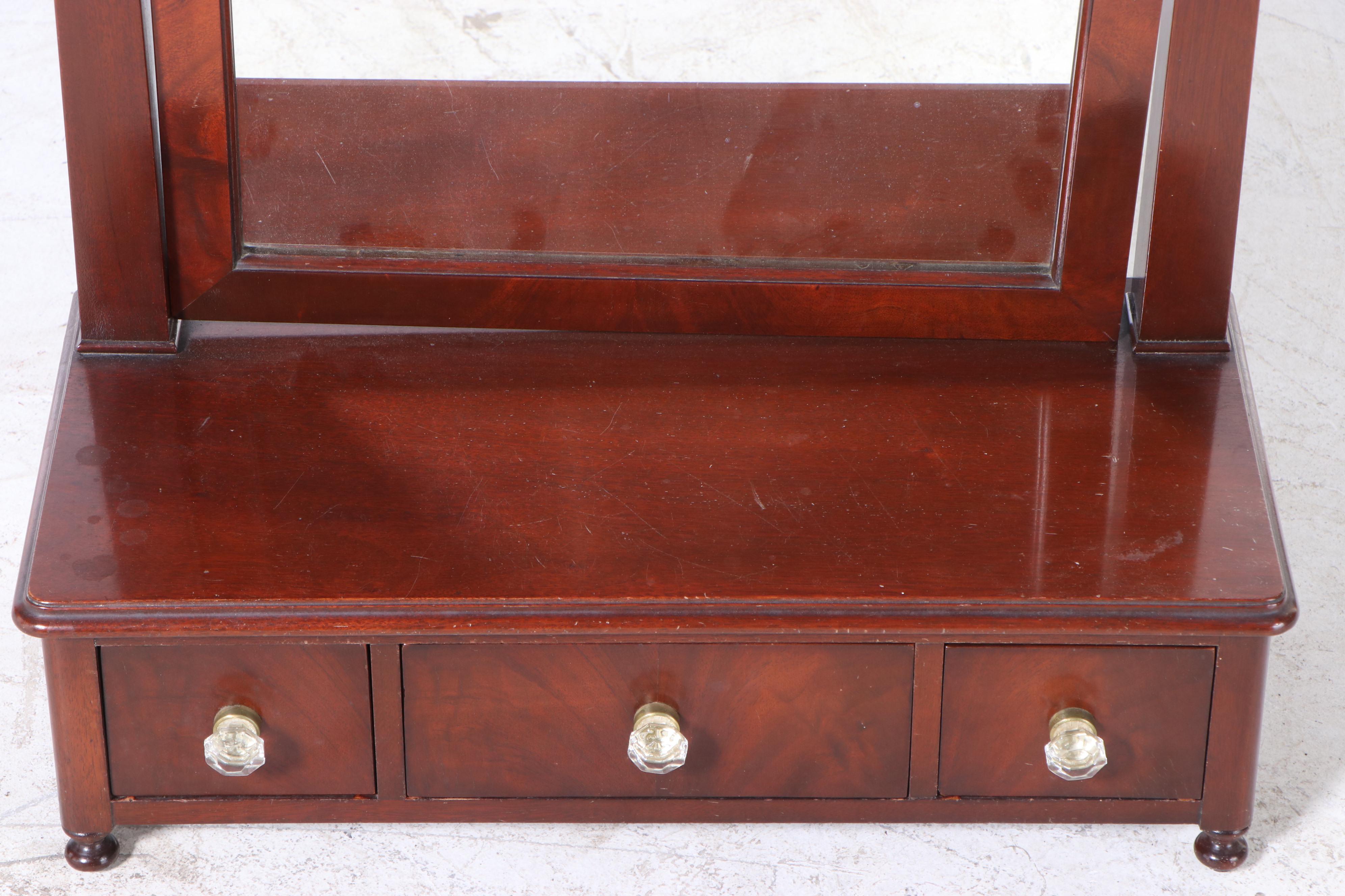 Federal Style Mahogany Dressing Mirror, 20th Century