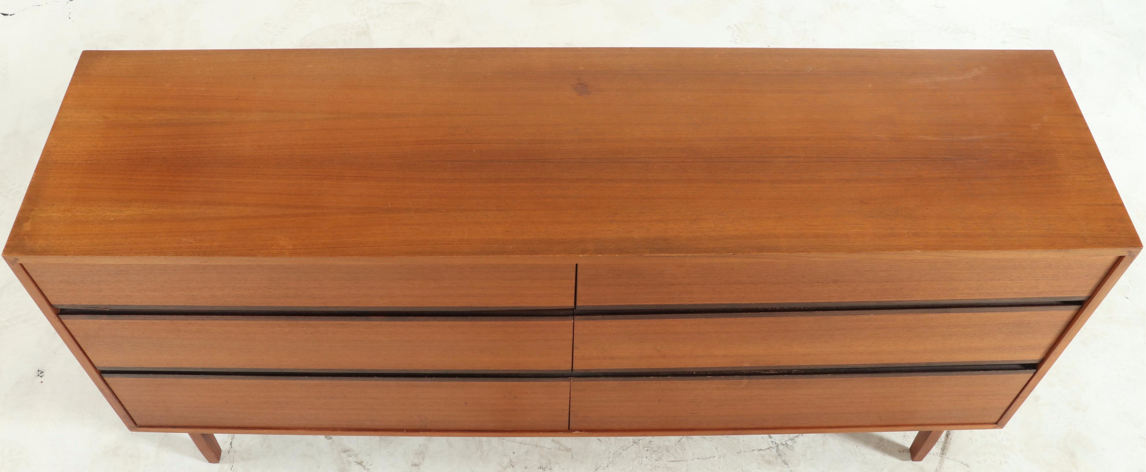 Kipp Stewart for Calvin Mid Century Modern Walnut Dresser