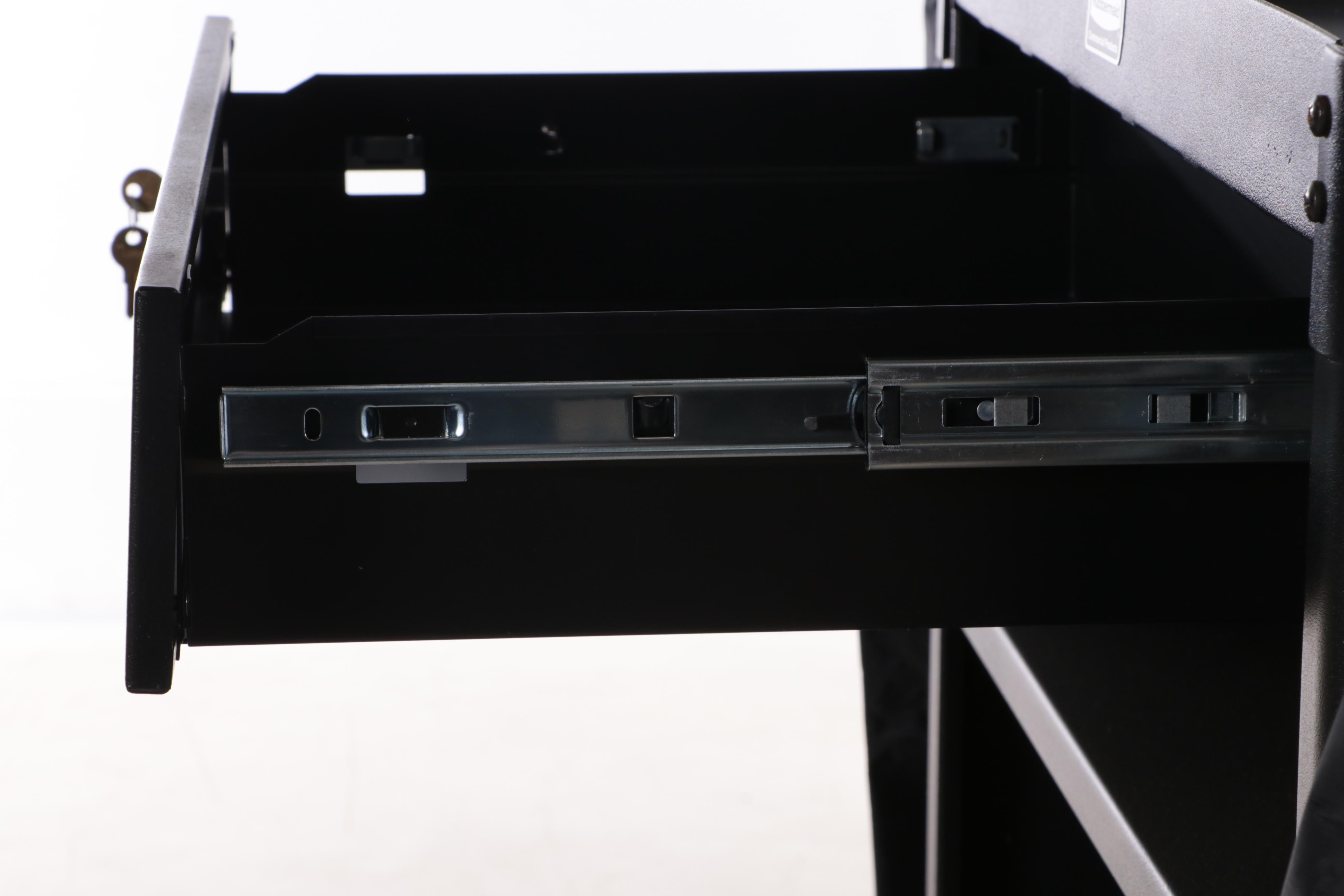 Rubbermaid Commercial Housekeeping Cart