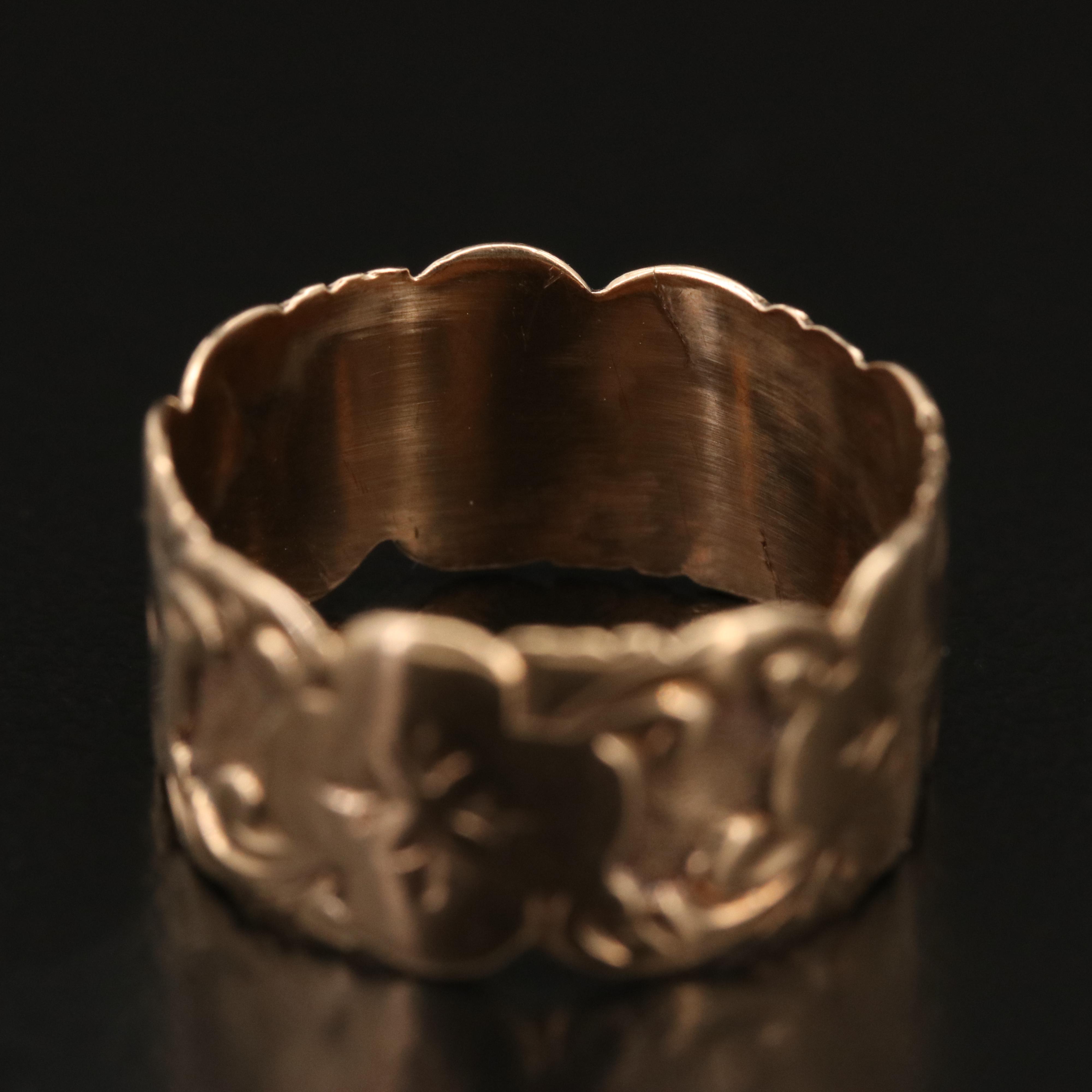 Victorian 10K Castagnetta & Sons Textured Band