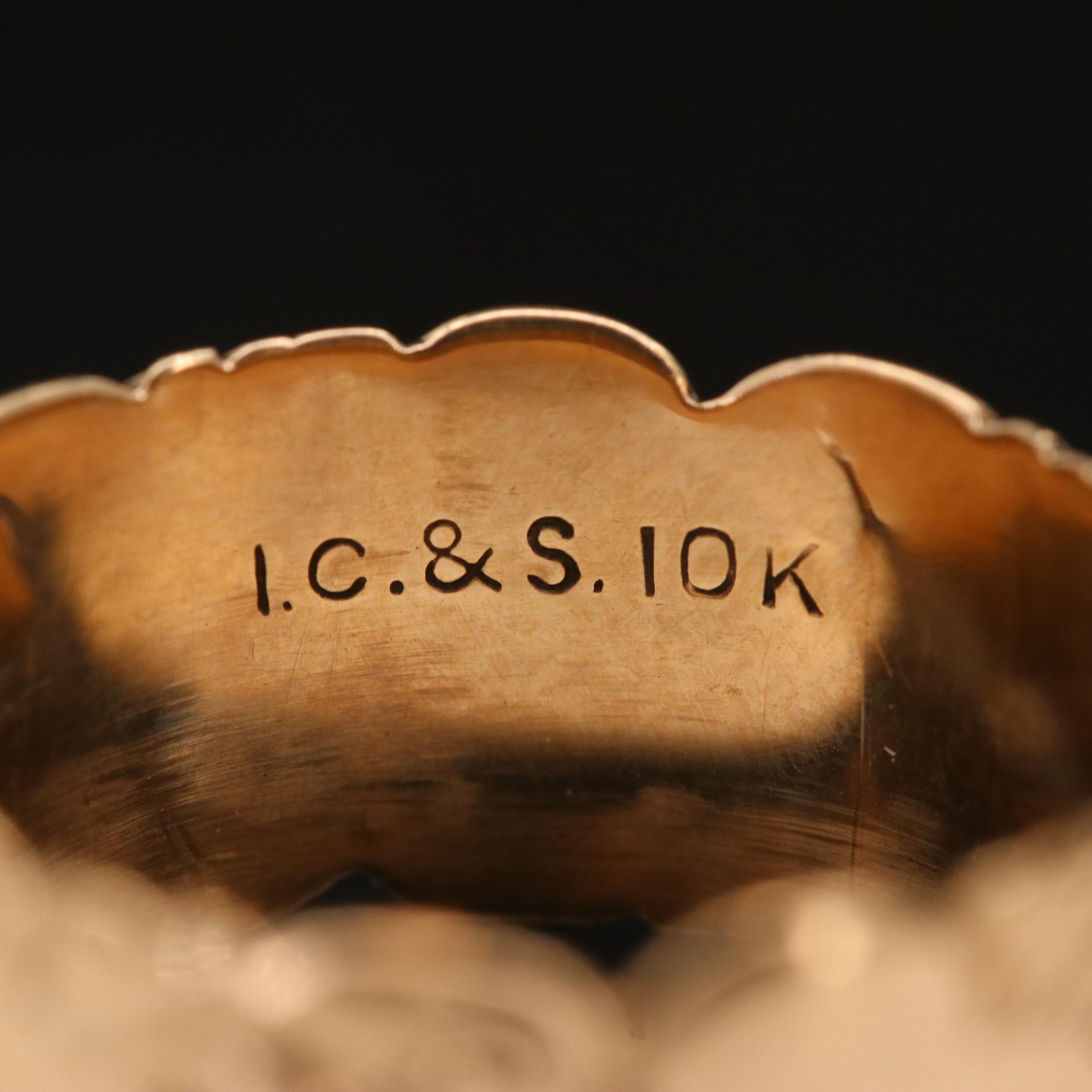 Victorian 10K Castagnetta & Sons Textured Band