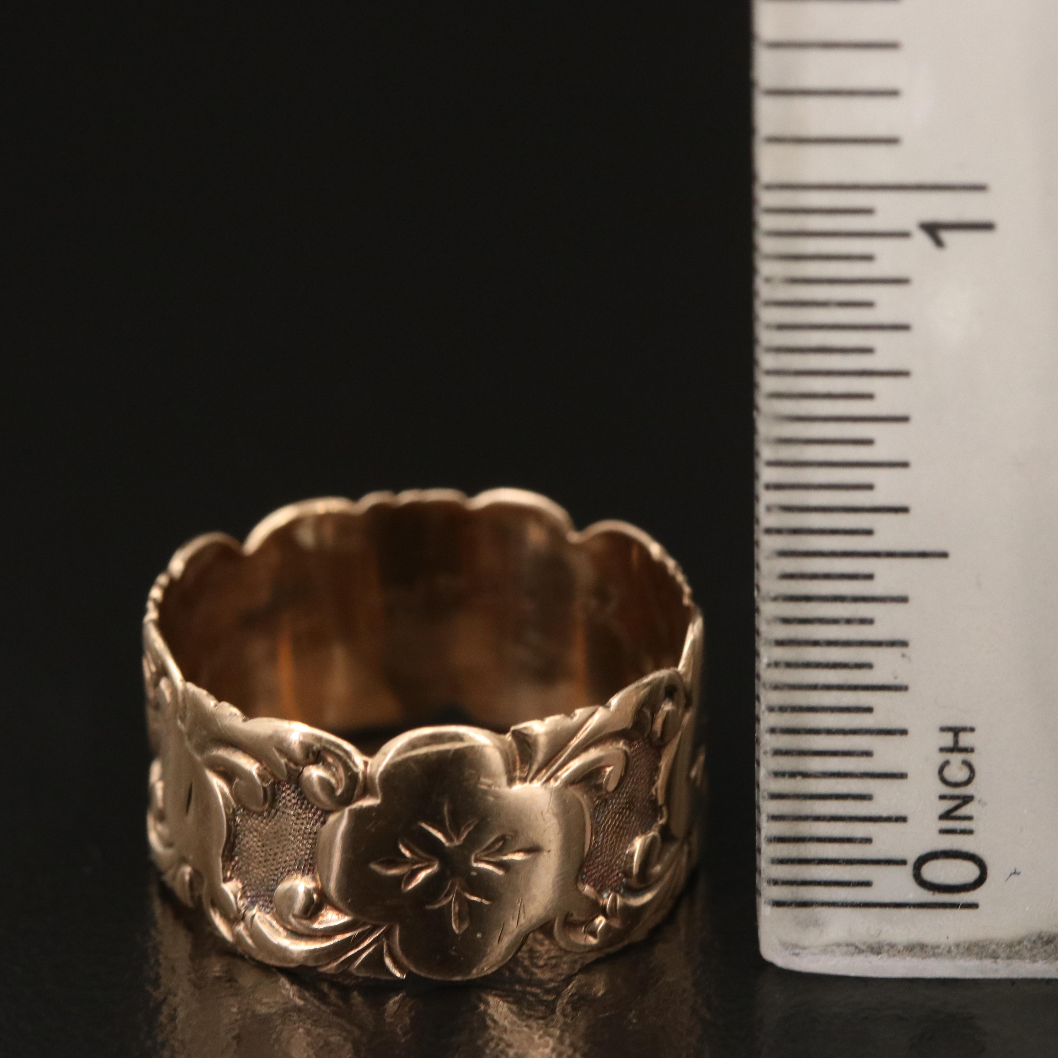 Victorian 10K Castagnetta & Sons Textured Band