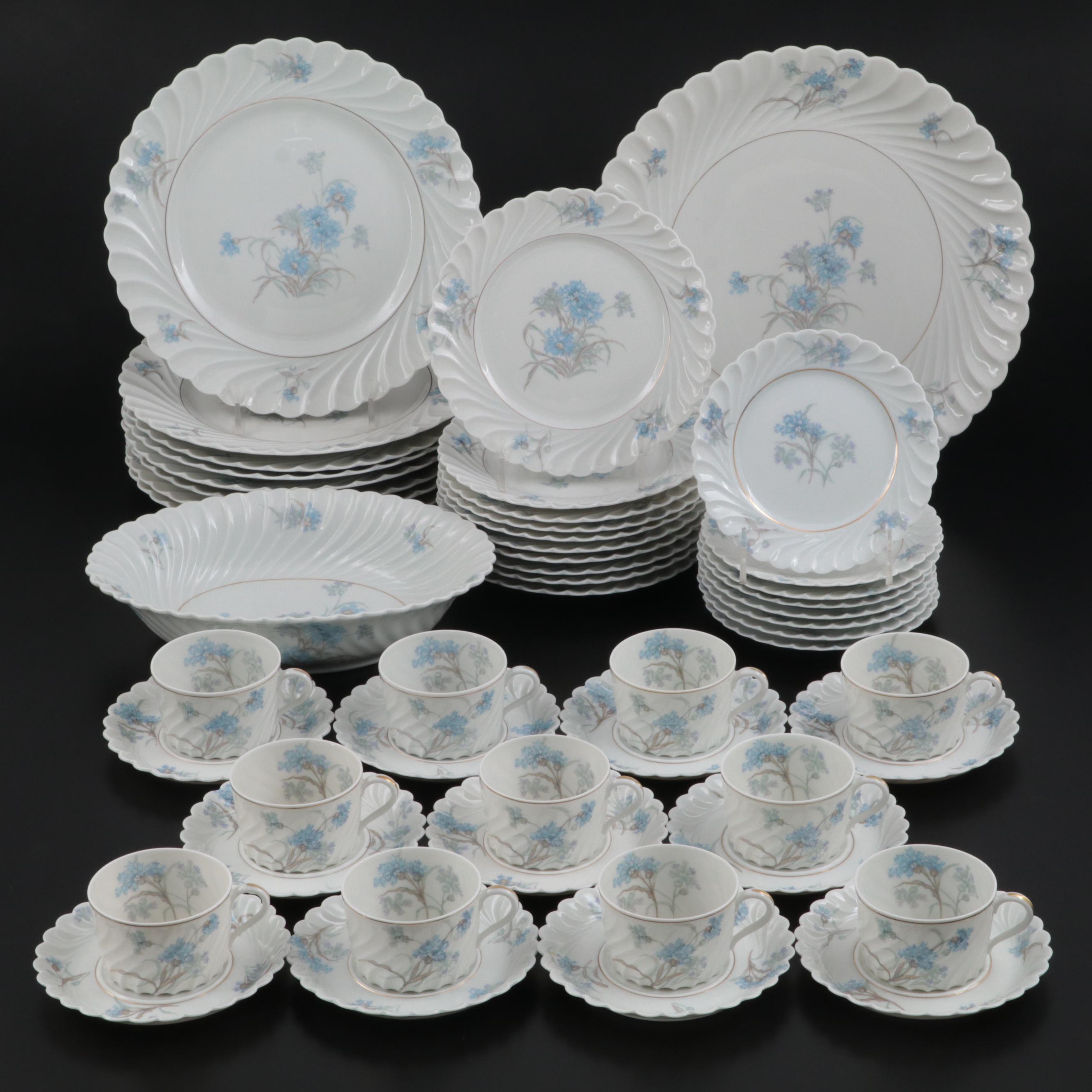 Haviland "Bergere" Porcelain Dinnerware, Mid-20th Century