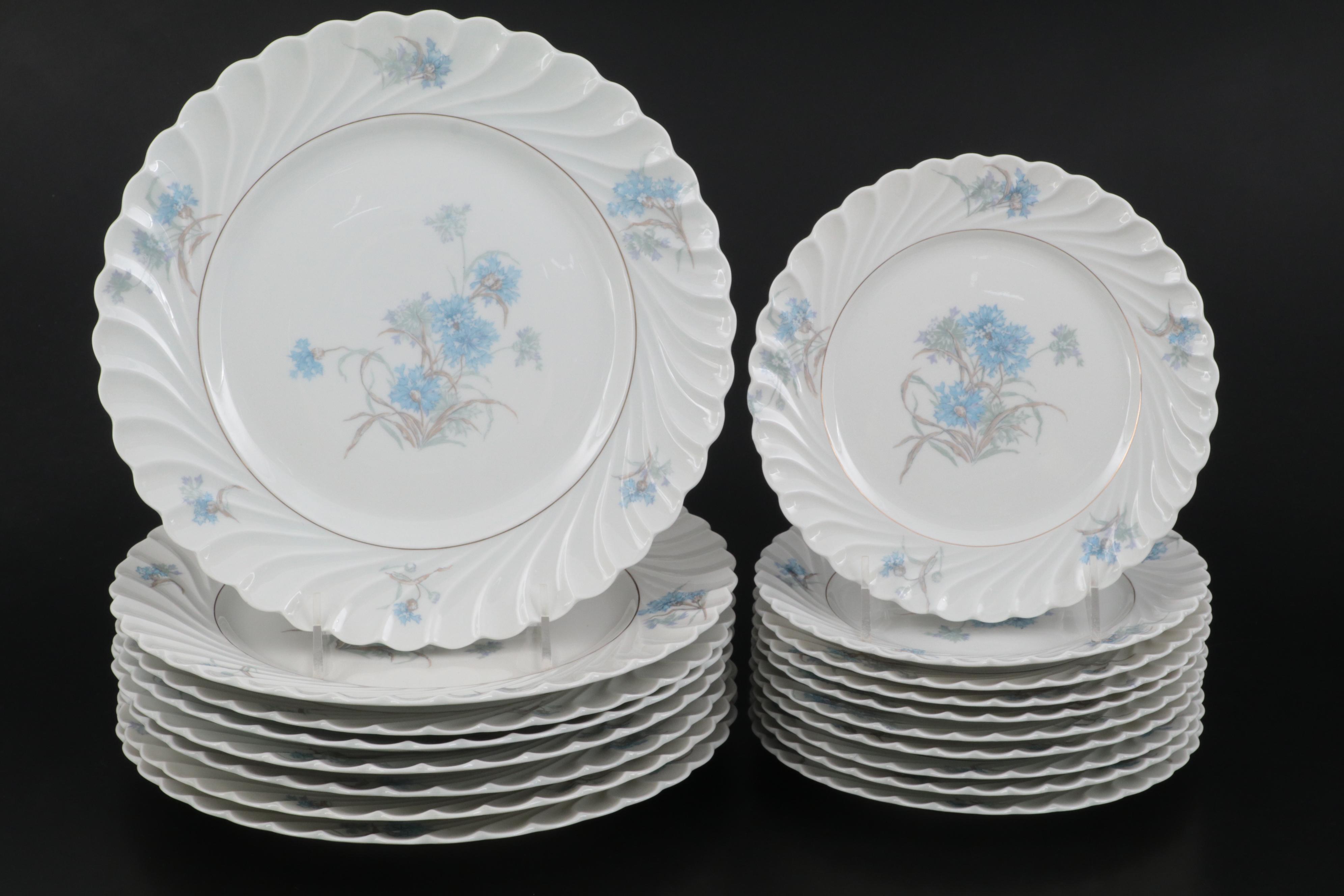 Haviland "Bergere" Porcelain Dinnerware, Mid-20th Century