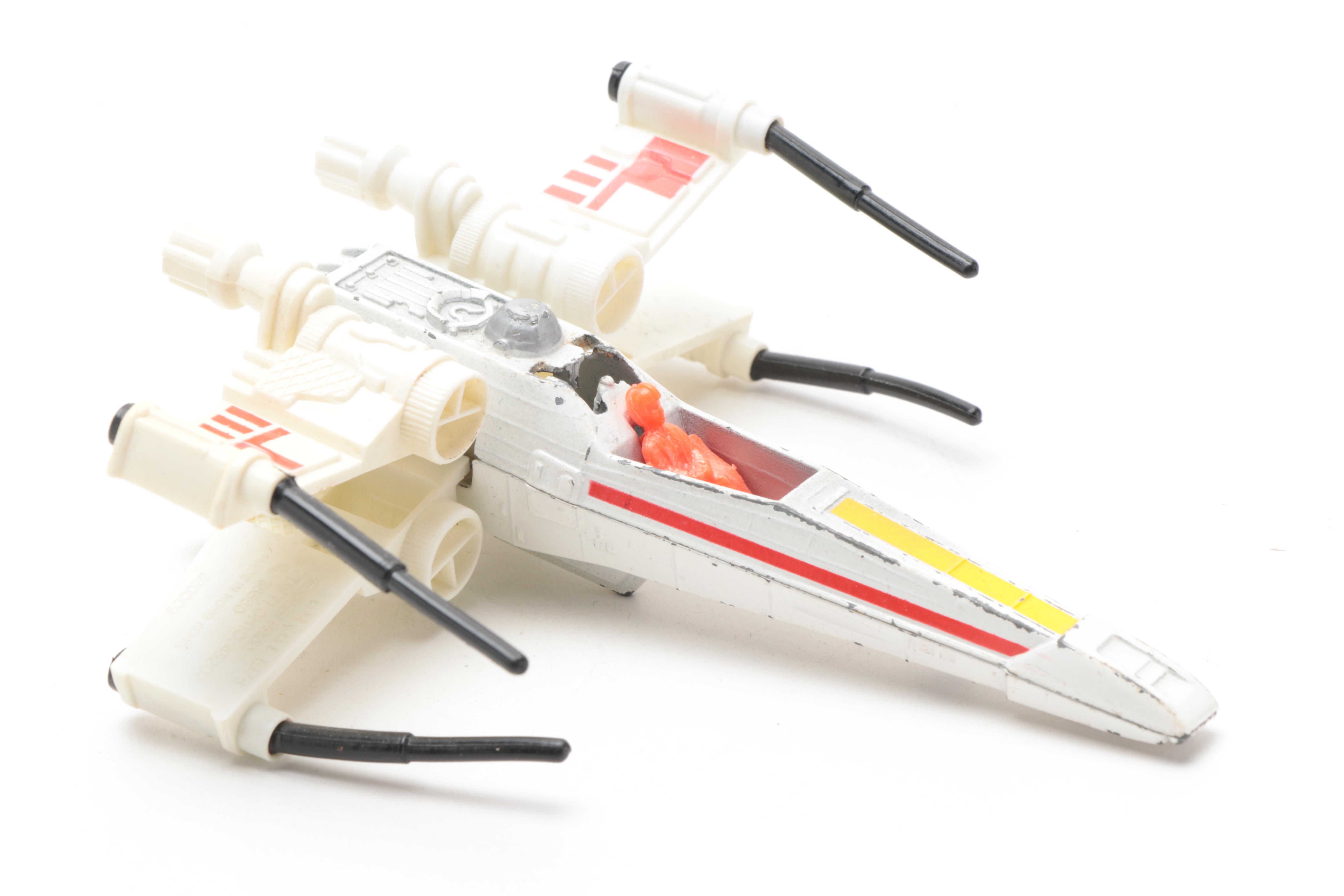 Kenner Millennium Falcon, Star Destroyer and X-Wing Toys