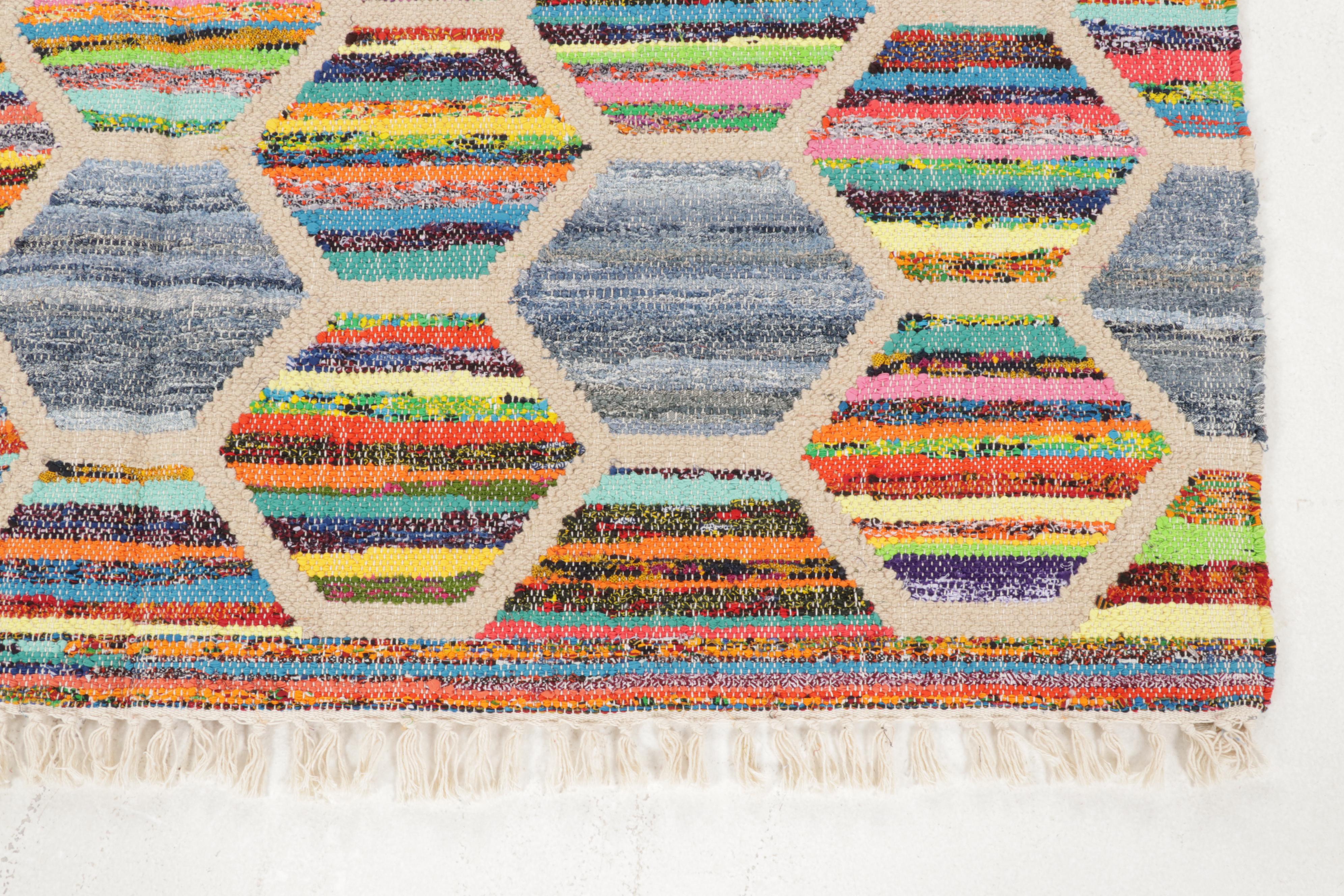 4'10 x 7'5 Handwoven Indian Rag Rug Area Rug