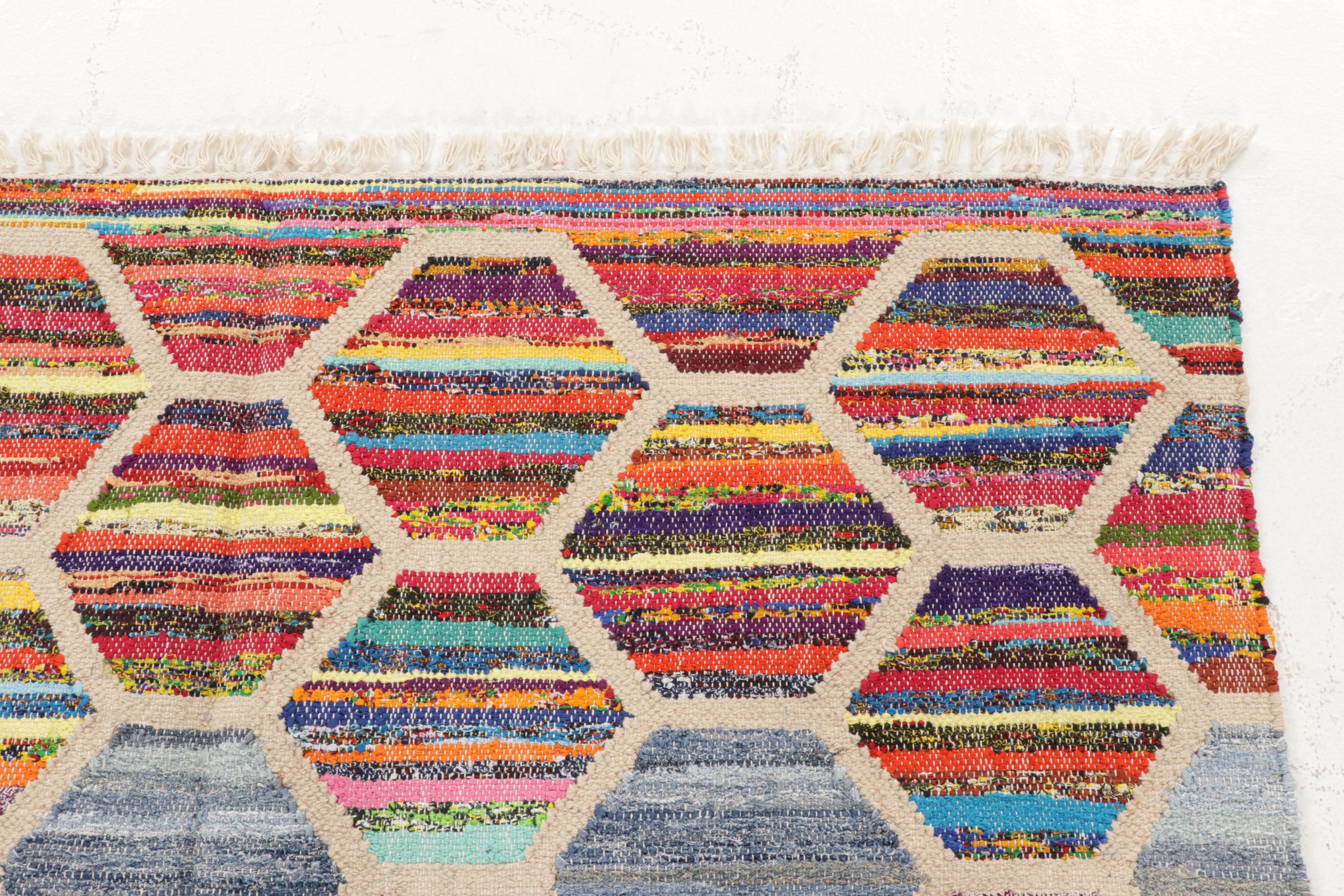 4'10 x 7'5 Handwoven Indian Rag Rug Area Rug