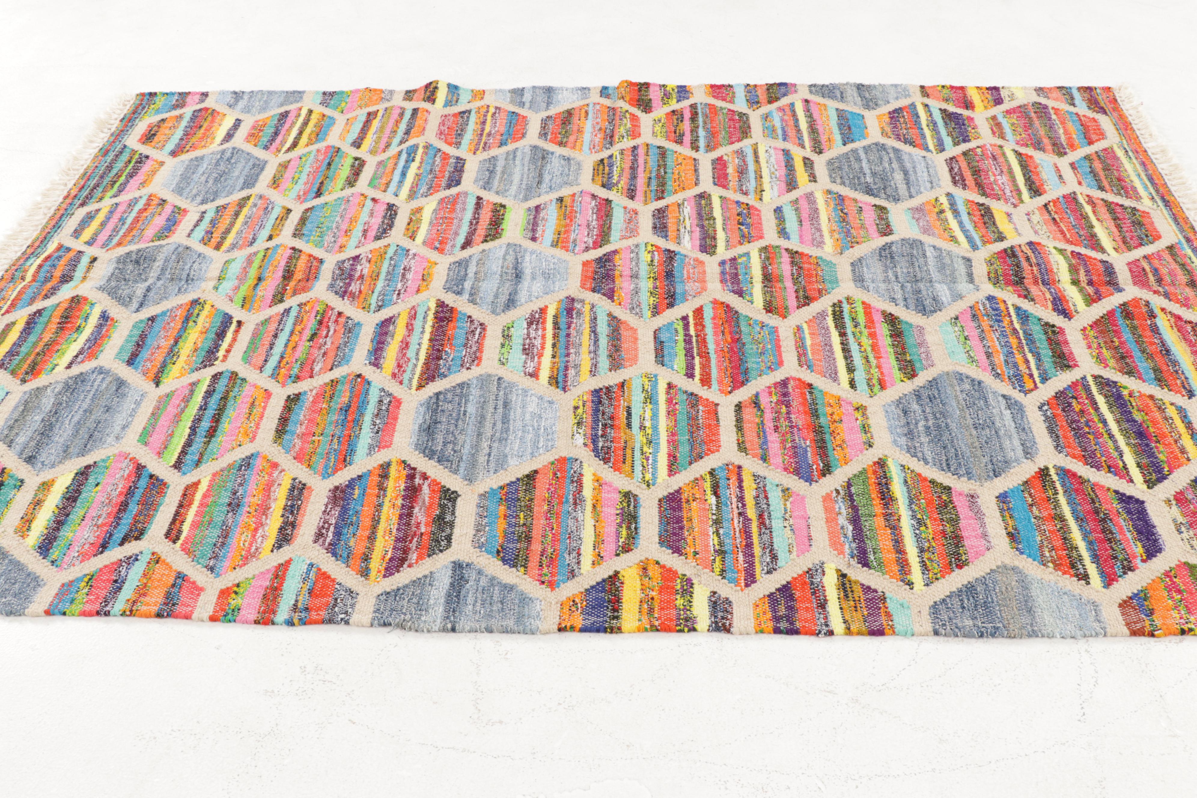 4'10 x 7'5 Handwoven Indian Rag Rug Area Rug