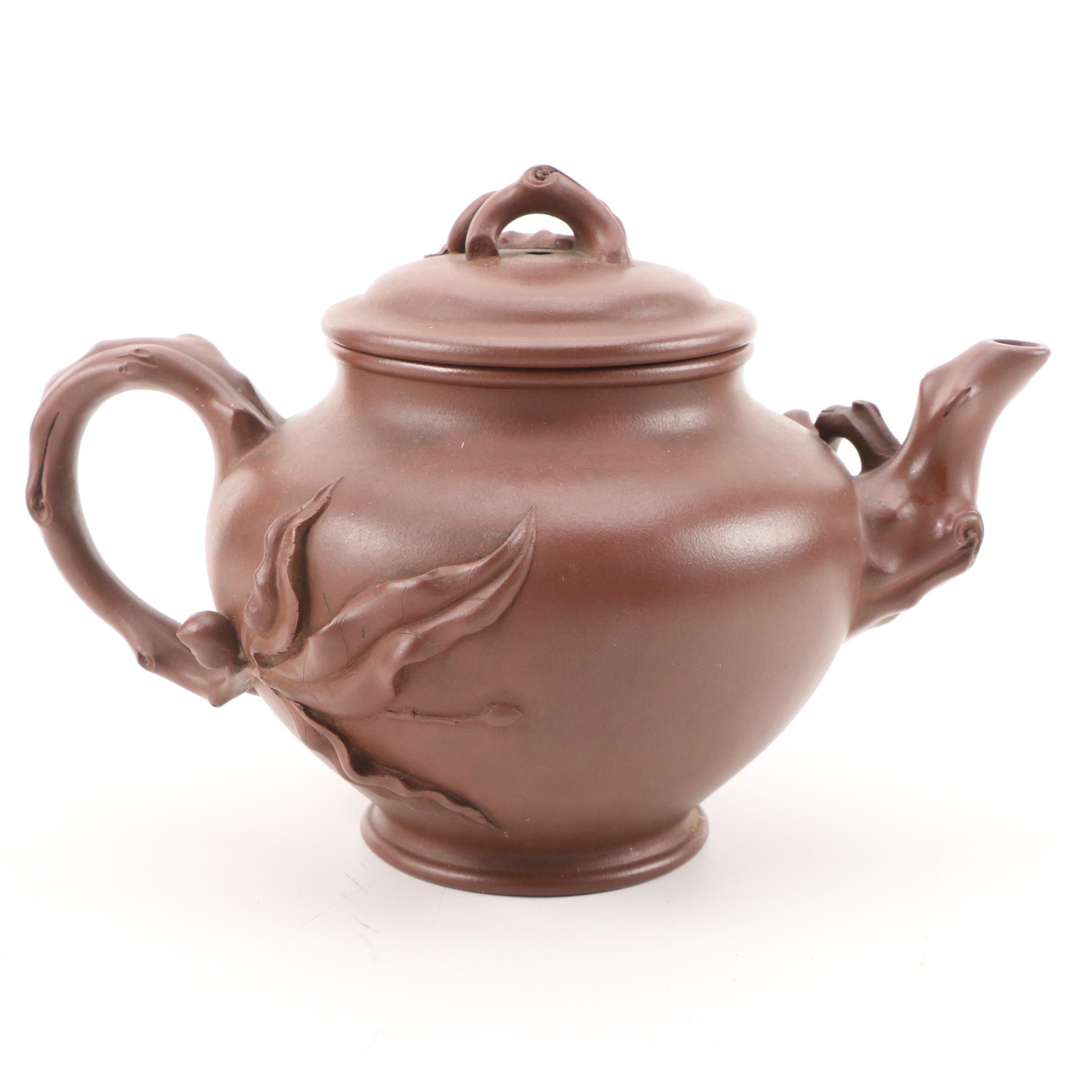 Chinese Yixing Zisha Earthenware Teapot