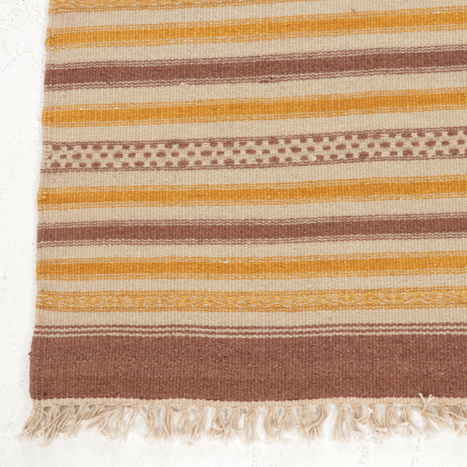 2'10 x 5'2 Handwoven Geometric Kilim Accent Rug