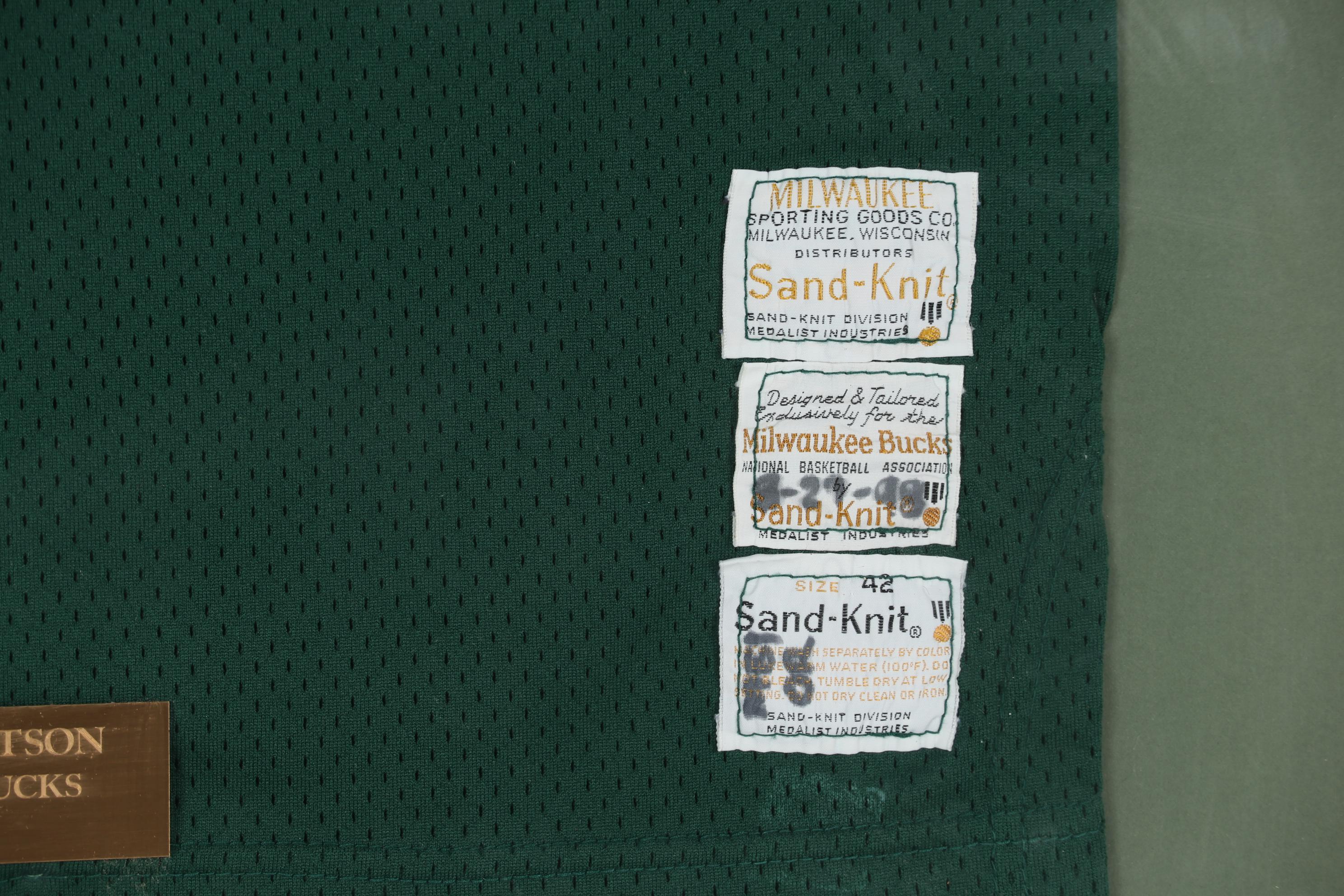 Oscar Robertson 1970–1974 NBA Milwaukee Bucks Sand-Knit Jersey in Frame