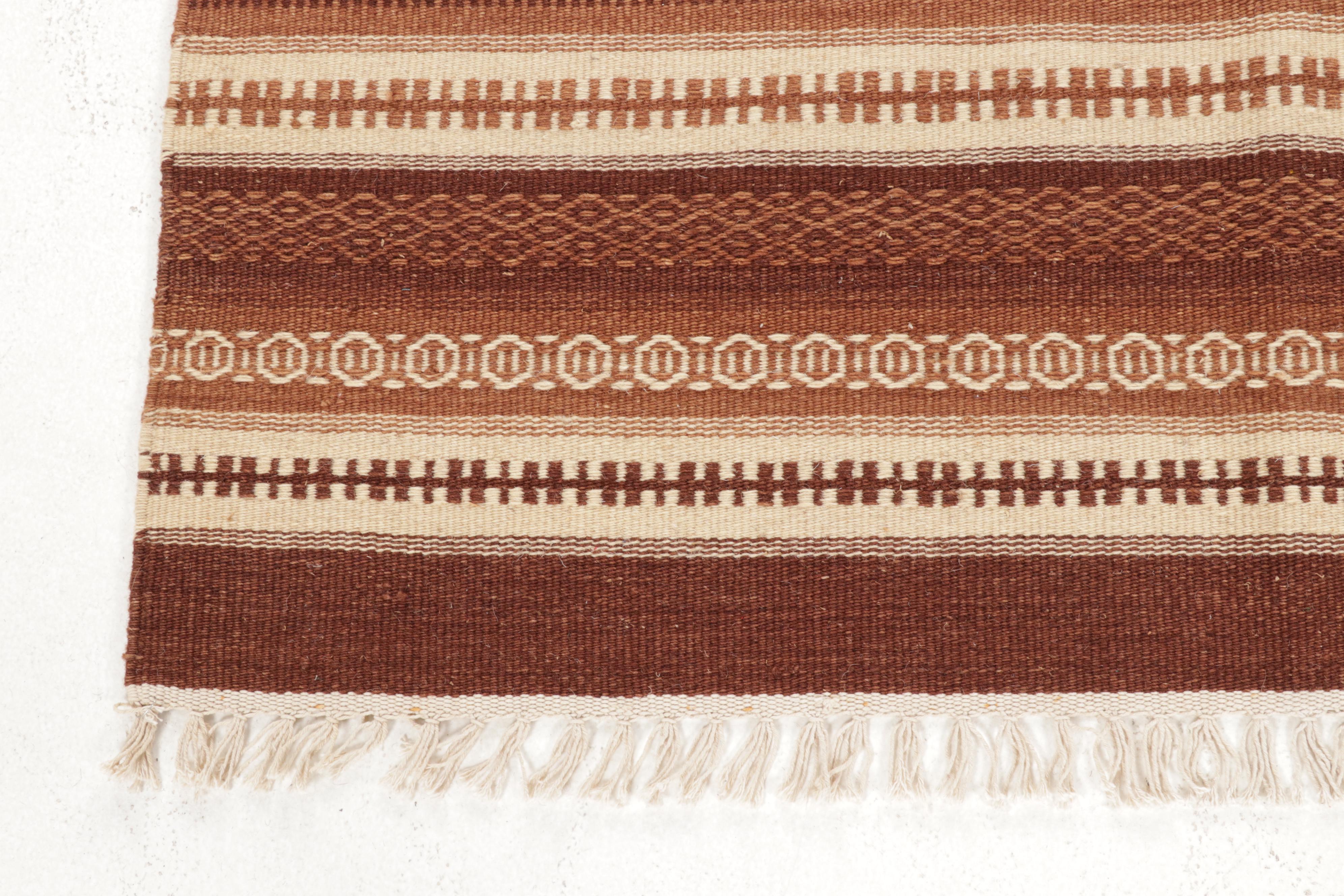 3'10 x 6'2 Handwoven Southwestern Style Area Rug