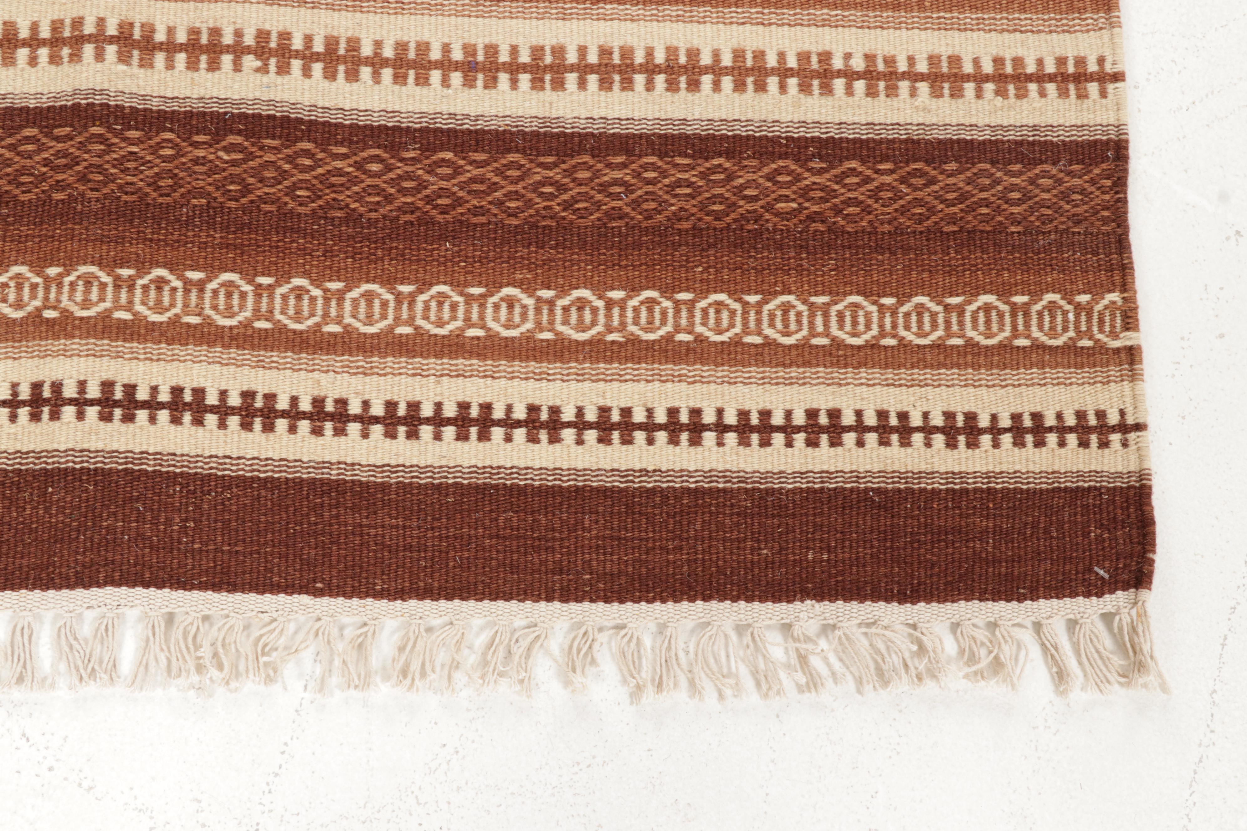 3'10 x 6'2 Handwoven Southwestern Style Area Rug