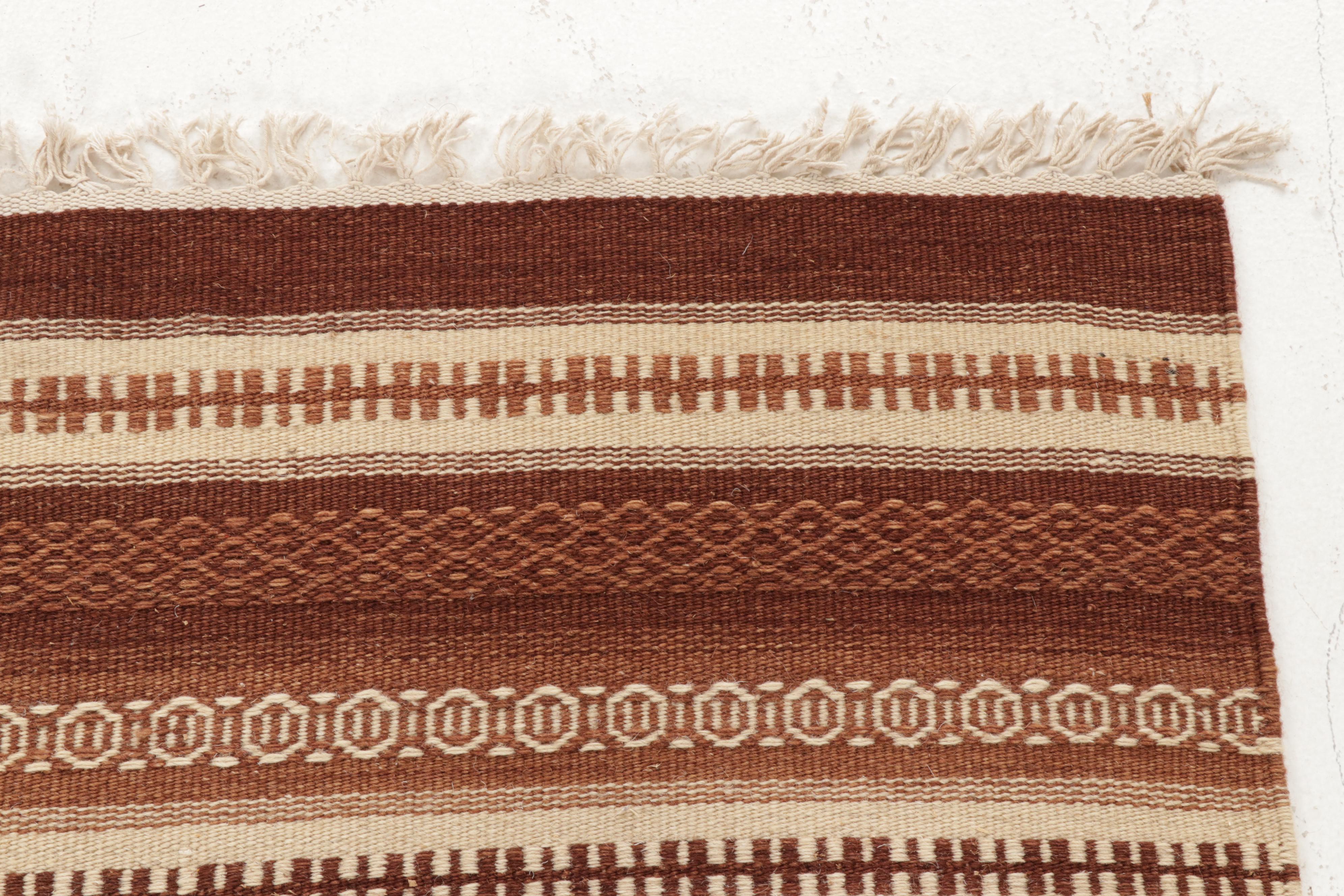 3'10 x 6'2 Handwoven Southwestern Style Area Rug