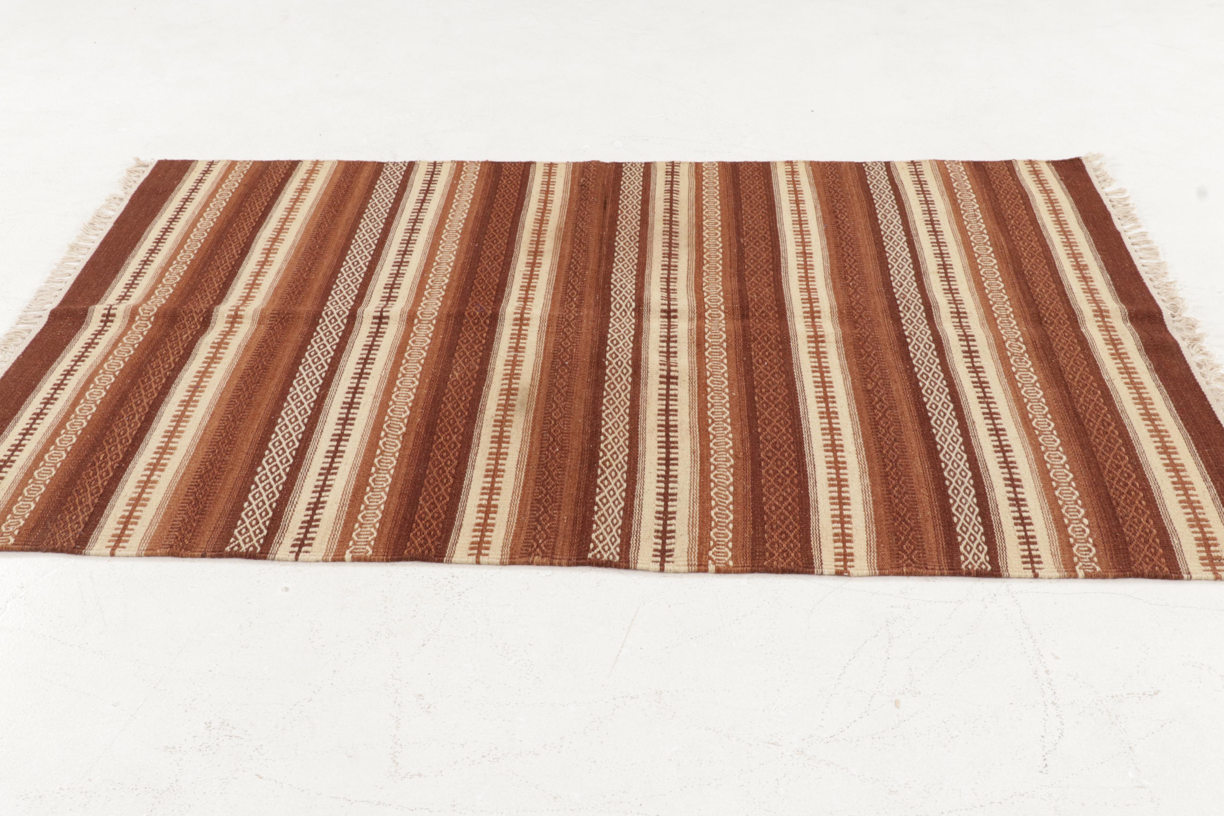 3'10 x 6'2 Handwoven Southwestern Style Area Rug