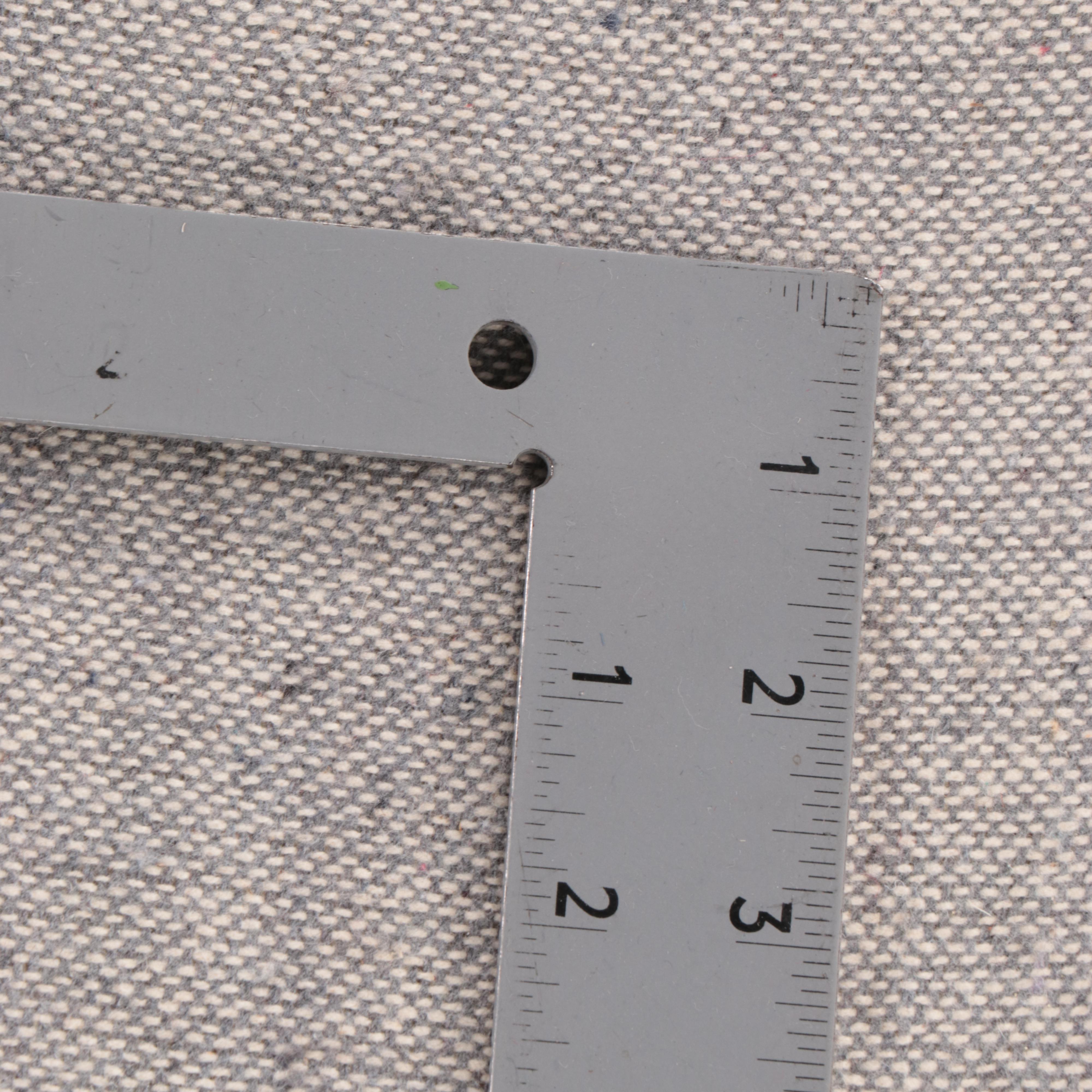 2'7 x 12'1 Hand-Tufted Momeni New Wave Collection Carpet Runner