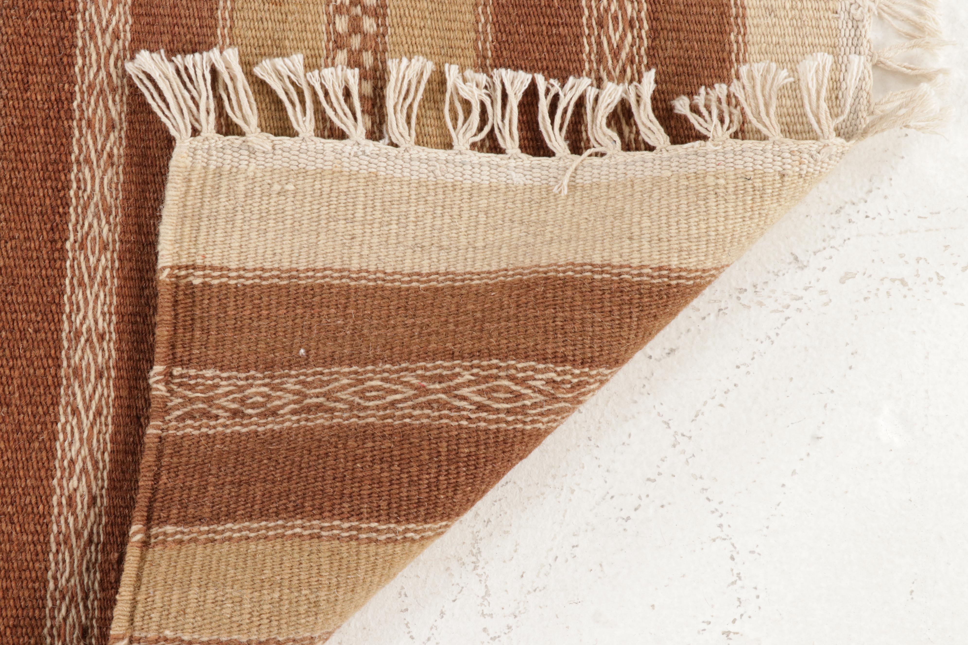 3'10 x 6' Handwoven Geometric Kilim Area Rug