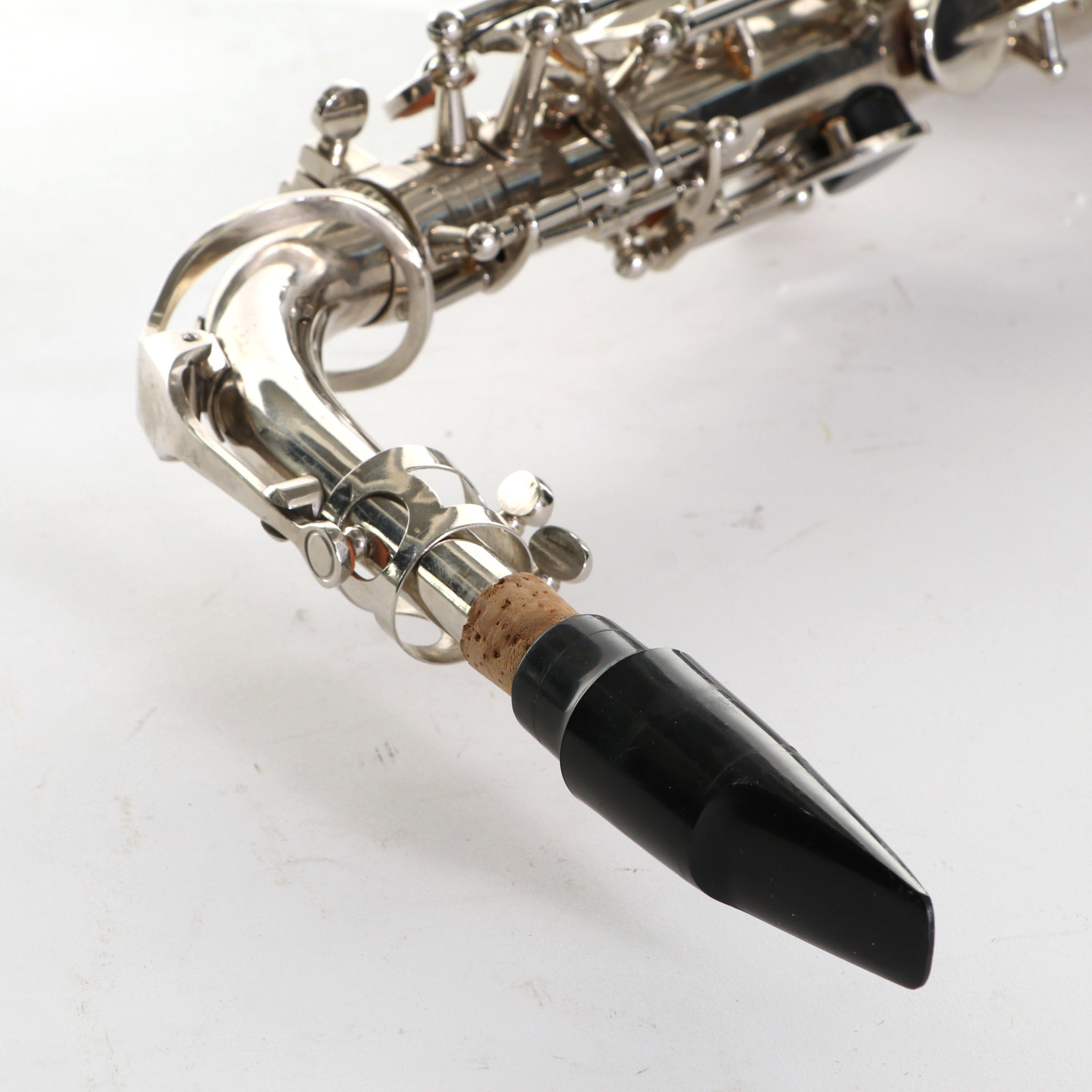 Lade WSS-890 Eb Alto Saxophone with Case