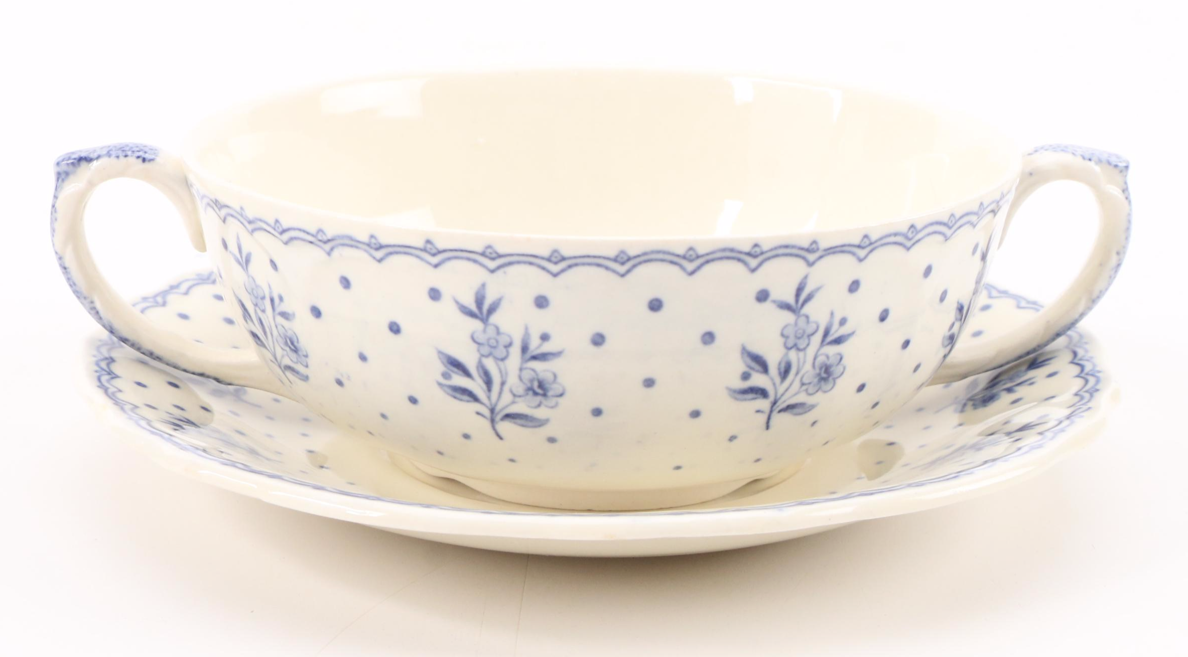 Grindley "Tewkesbury" Cream Petal Ceramic Dinnerware, Early to Mid-20th Century