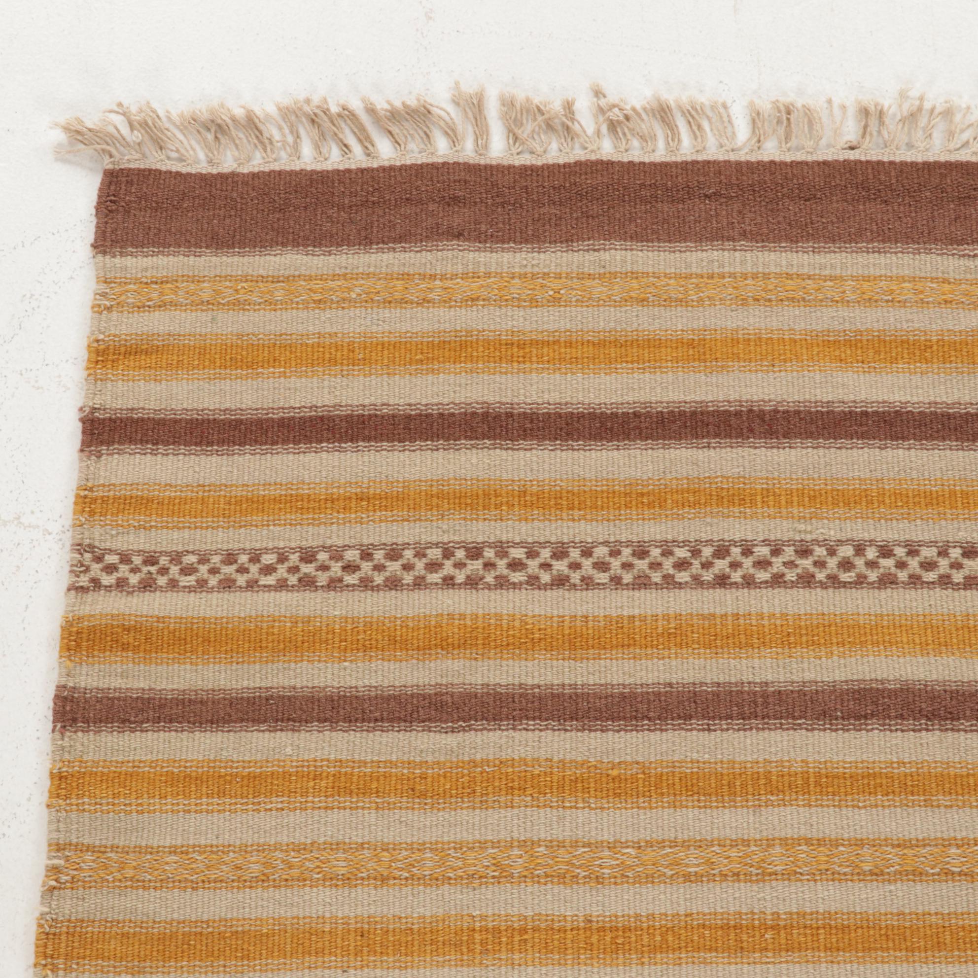 2'9 x 5'2 Handwoven Geometric Kilim Accent Rug