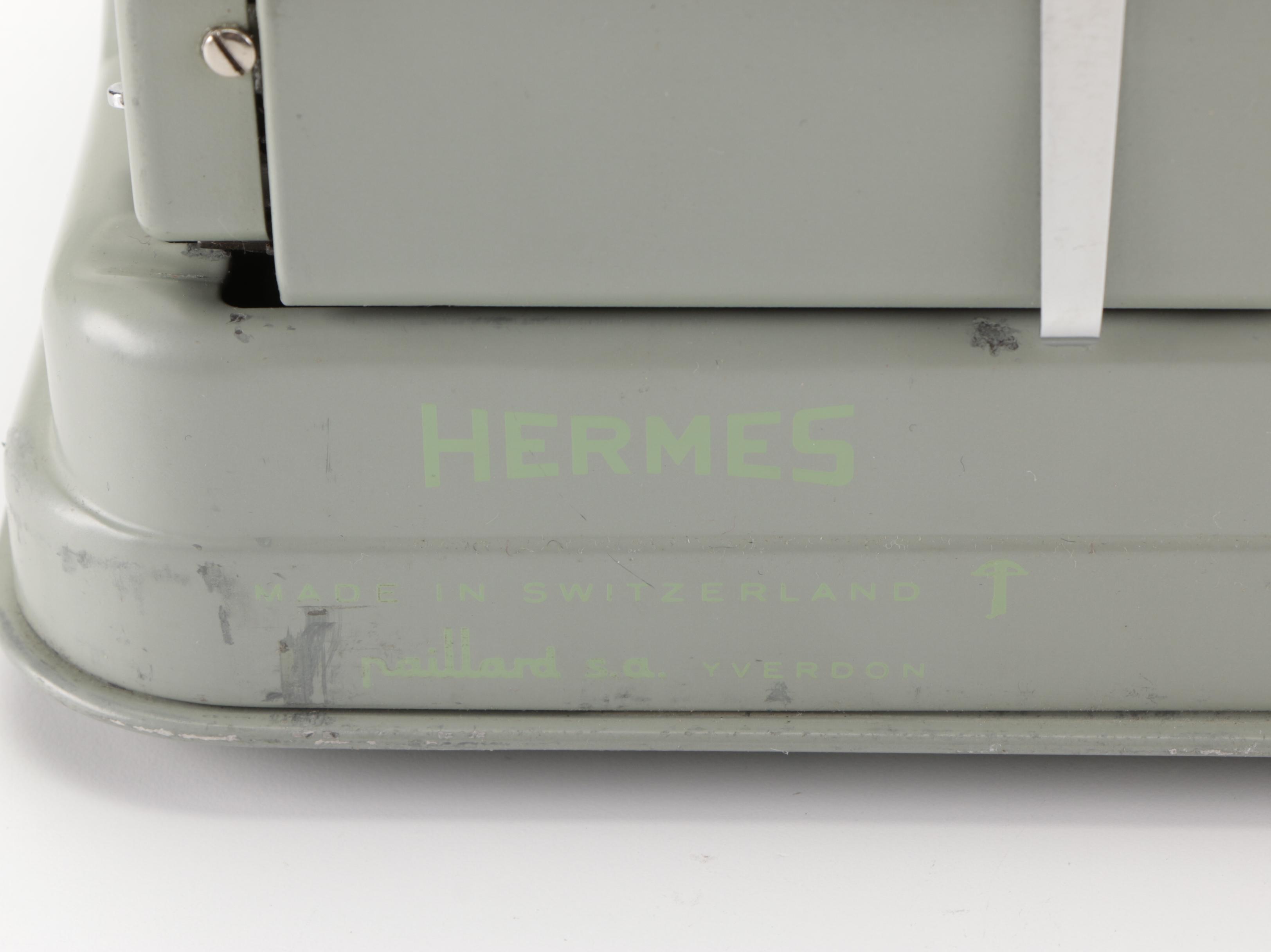 Paillard "Hermes 3000" Typewriter With Keys In Hebrew