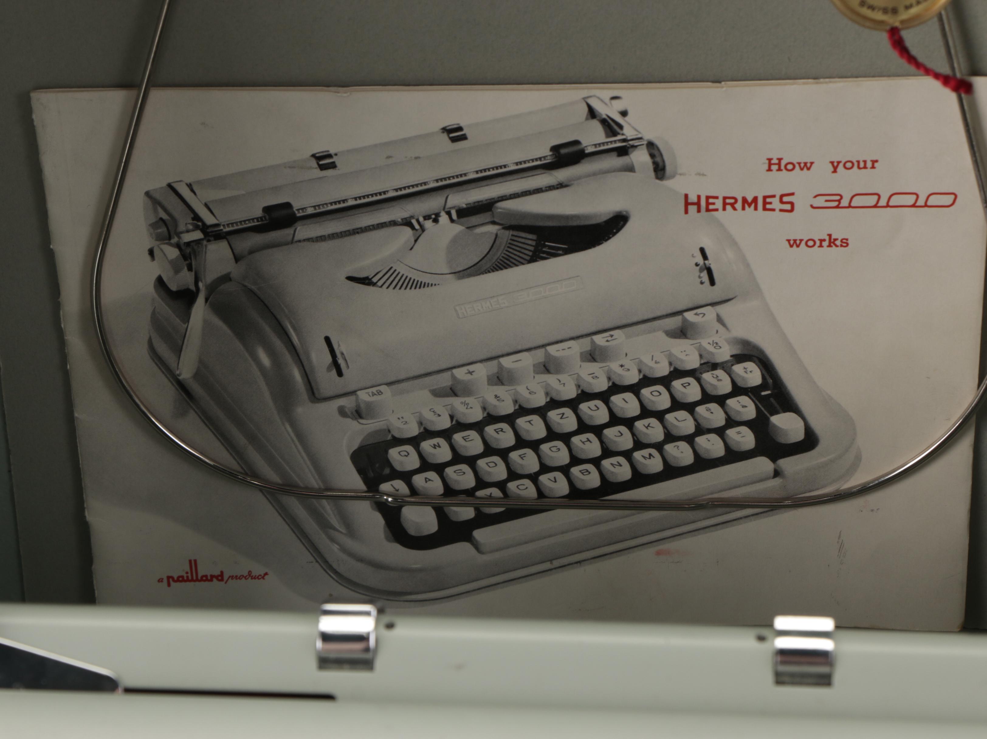 Paillard "Hermes 3000" Typewriter With Keys In Hebrew