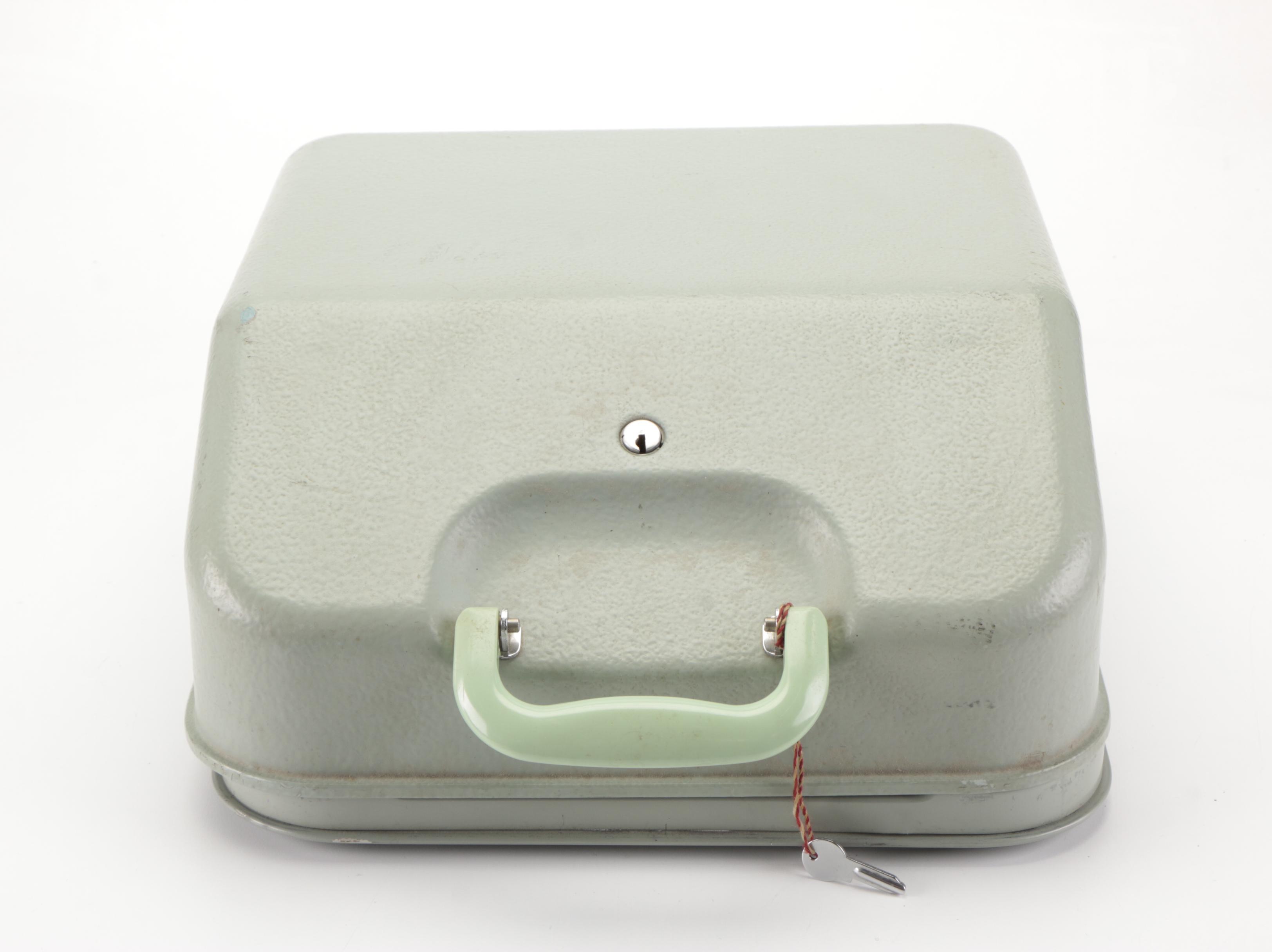 Paillard "Hermes 3000" Typewriter With Keys In Hebrew