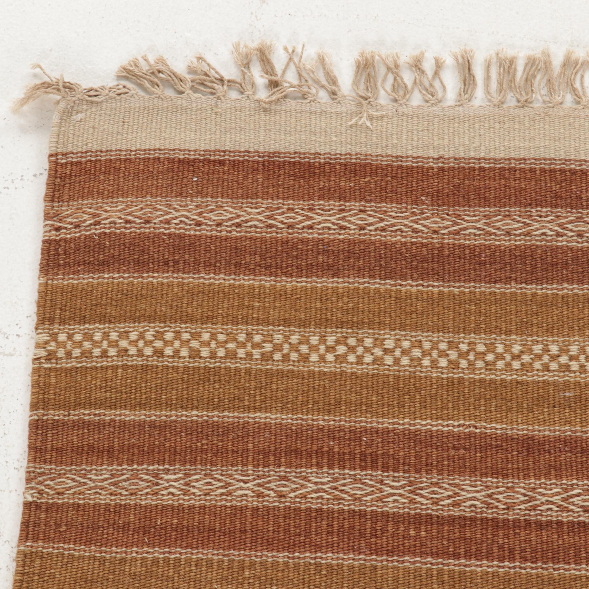 2'8 x 5'2 Handwoven Geometric Kilim Accent Rug