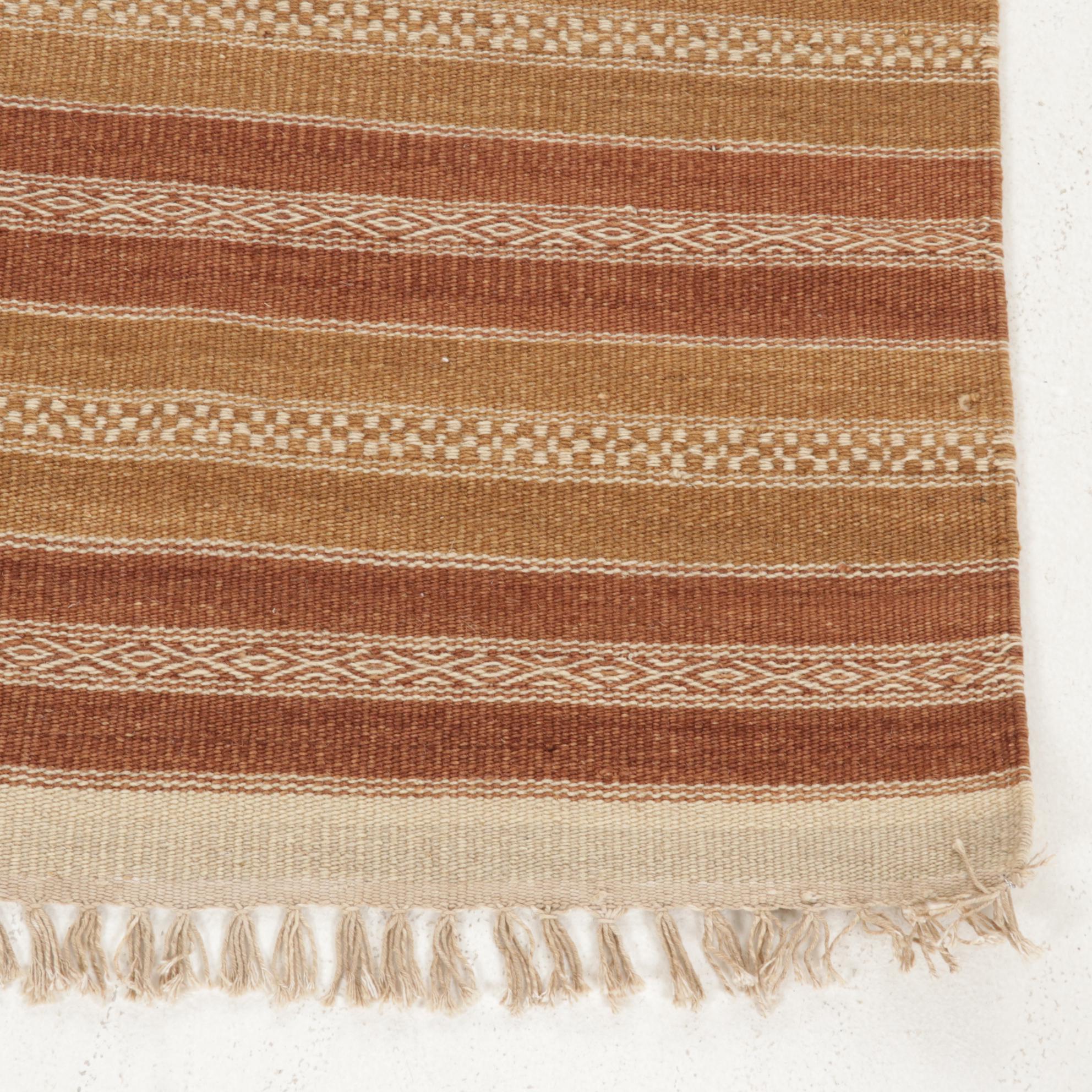 2'8 x 5'2 Handwoven Geometric Kilim Accent Rug