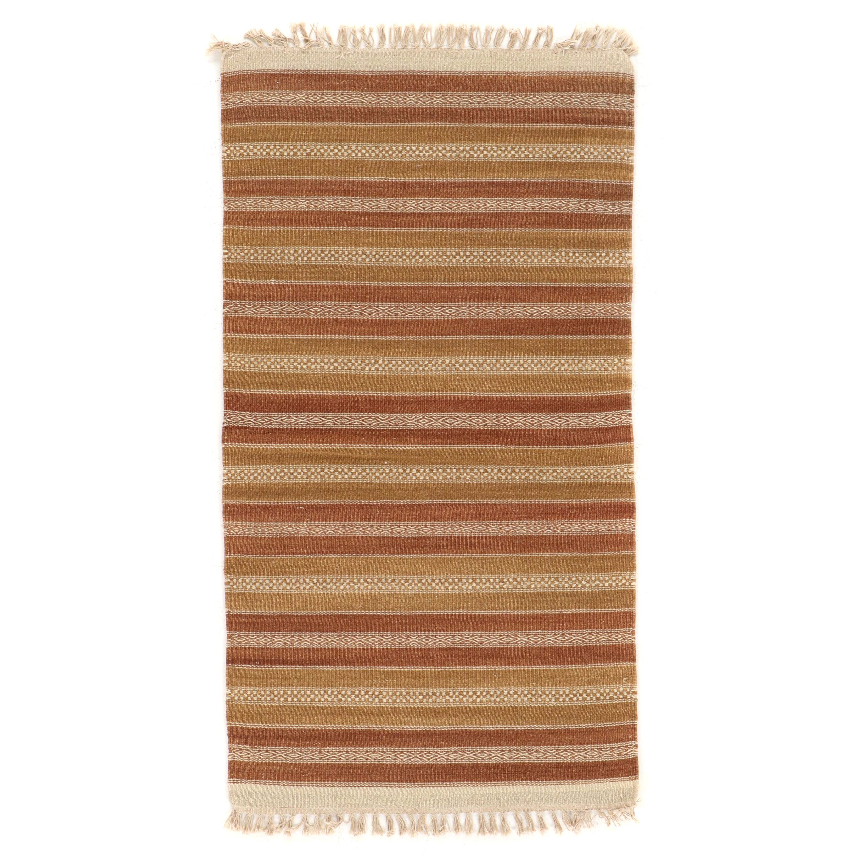 2'8 x 5'2 Handwoven Geometric Kilim Accent Rug