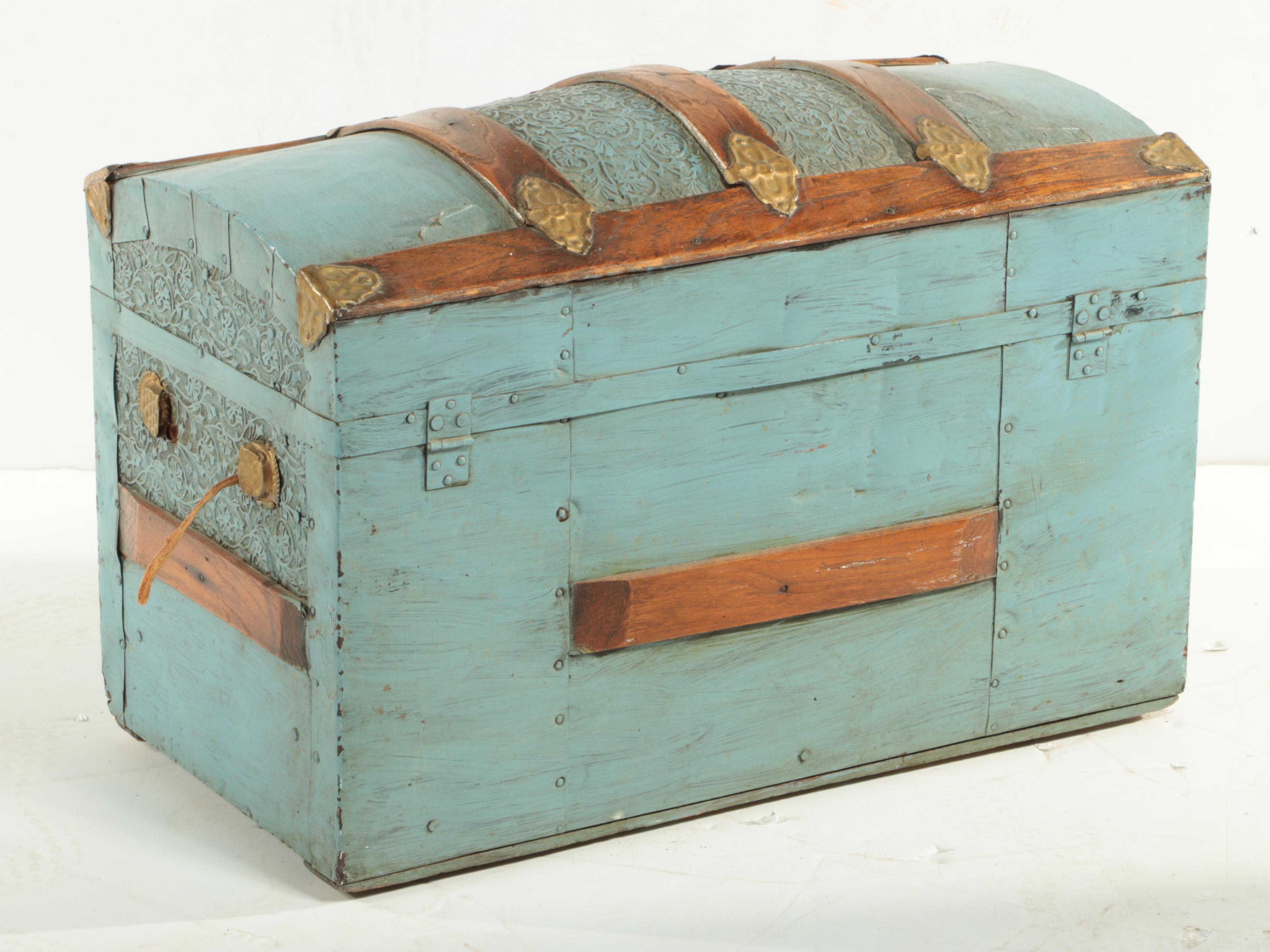 Late Victorian Slatted Wood and Metal-Clad Dome-Top Steamer Trunk