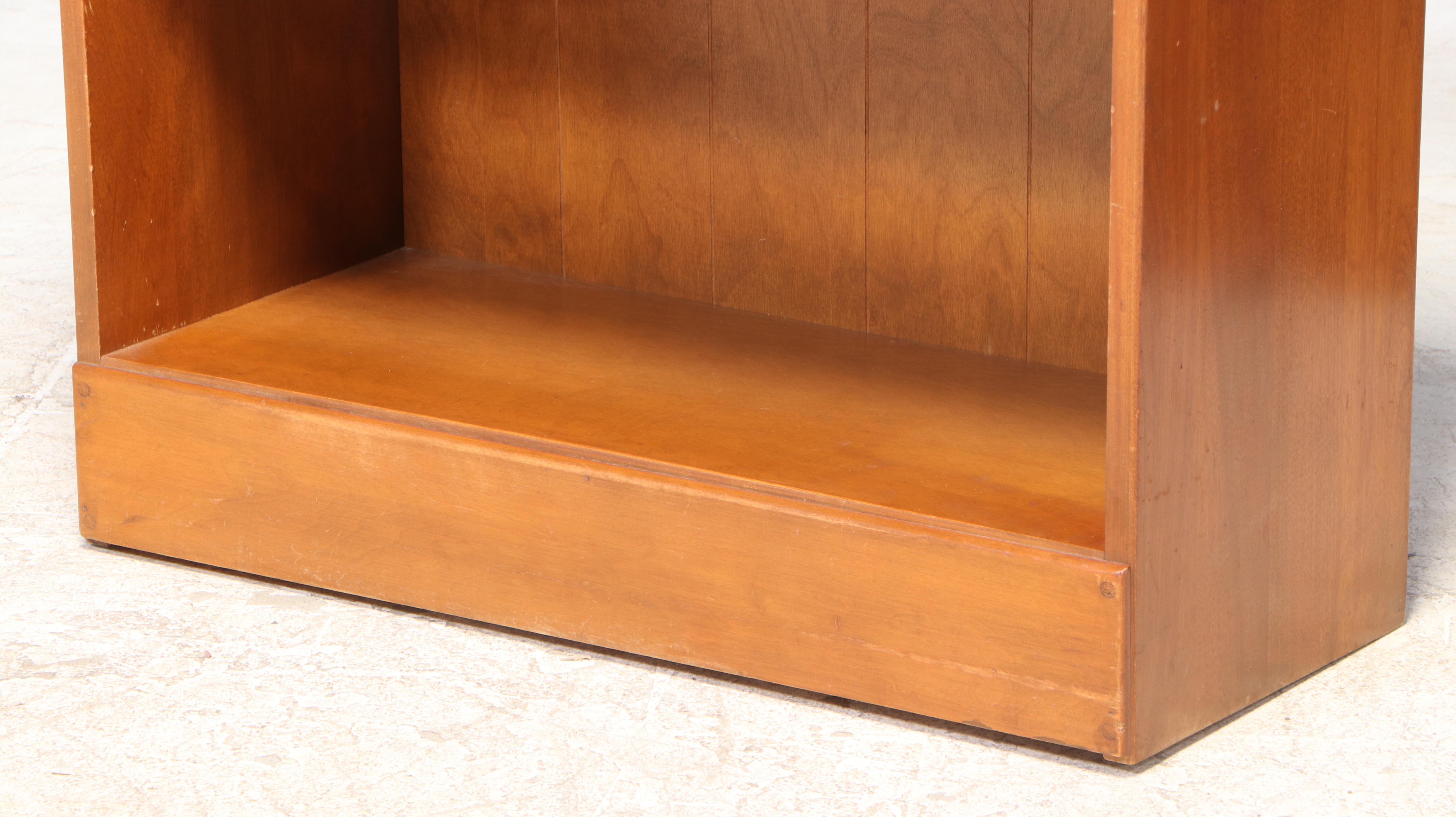 Ethan Allen by Baumritter Colonial Style Maple Bookcase