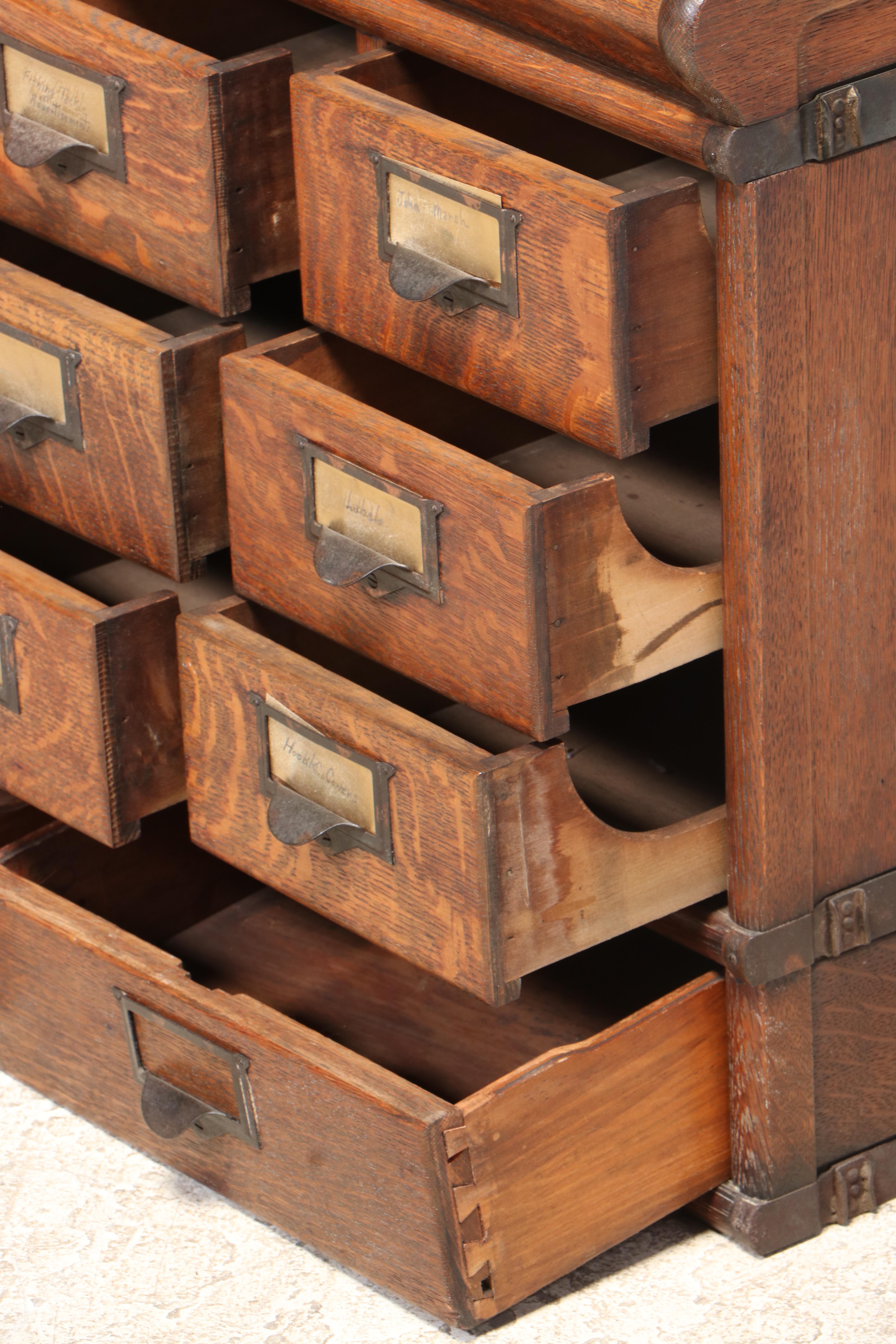 Quartersawn Oak Fifteen-Drawer Sectional File Cabinet, Early 20th Century
