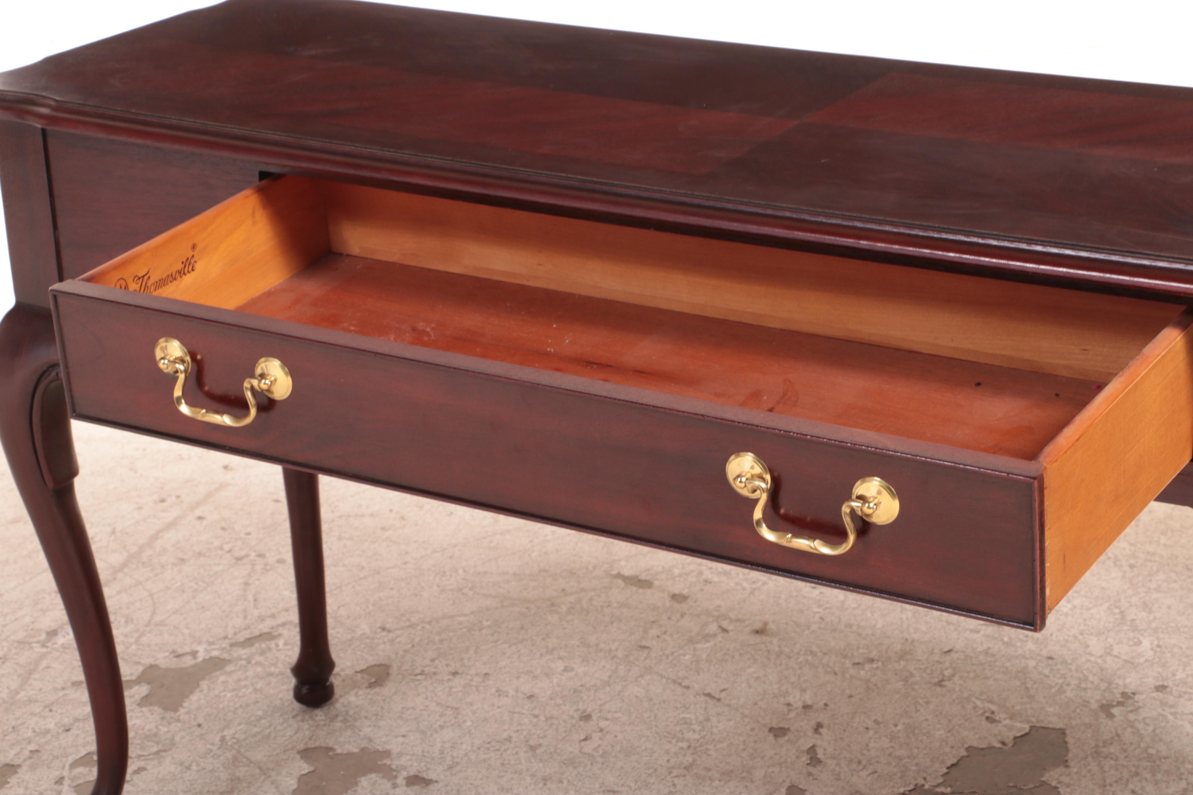 Thomasville Queen Anne Style Mahogany Sofa Table