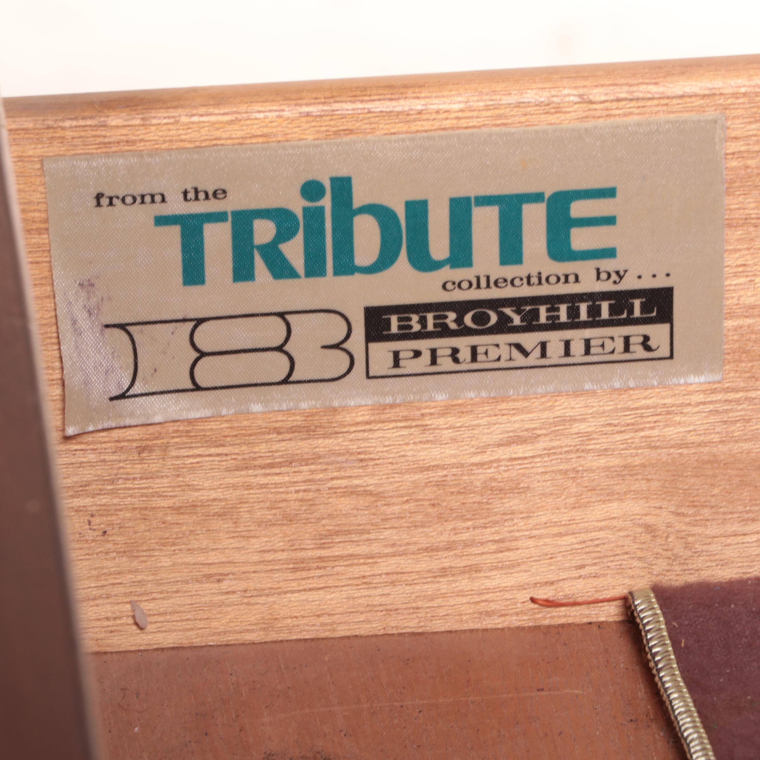 Broyhill Premier "Tribute Collection" Mid Century Modern Walnut Credenza