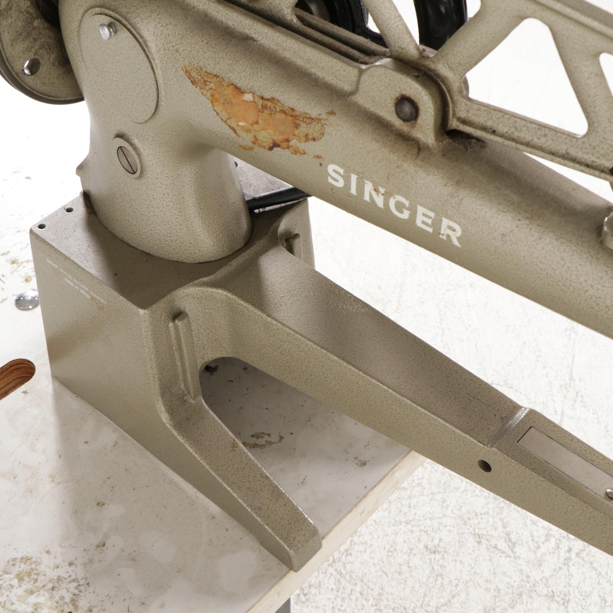 Singer Model 29-U172A Industrial Sewing Machine and Work Table