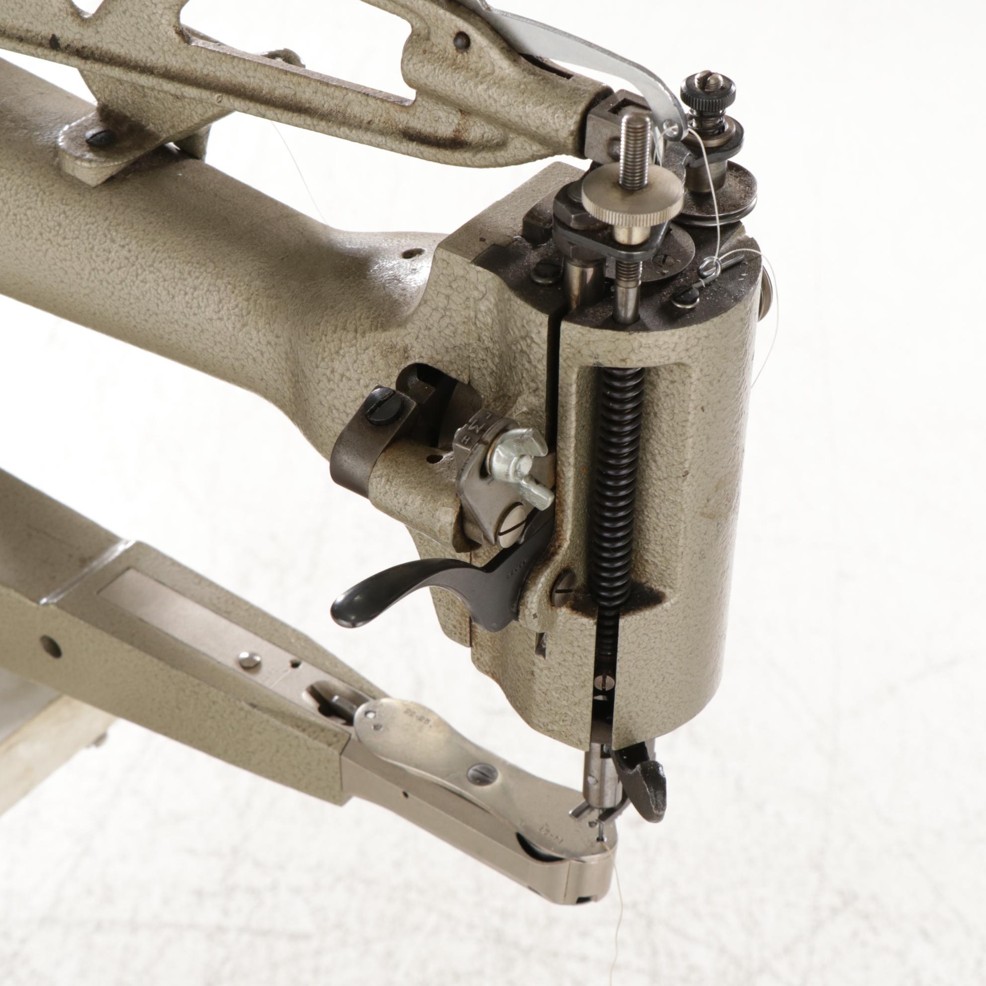 Singer Model 29-U172A Industrial Sewing Machine and Work Table