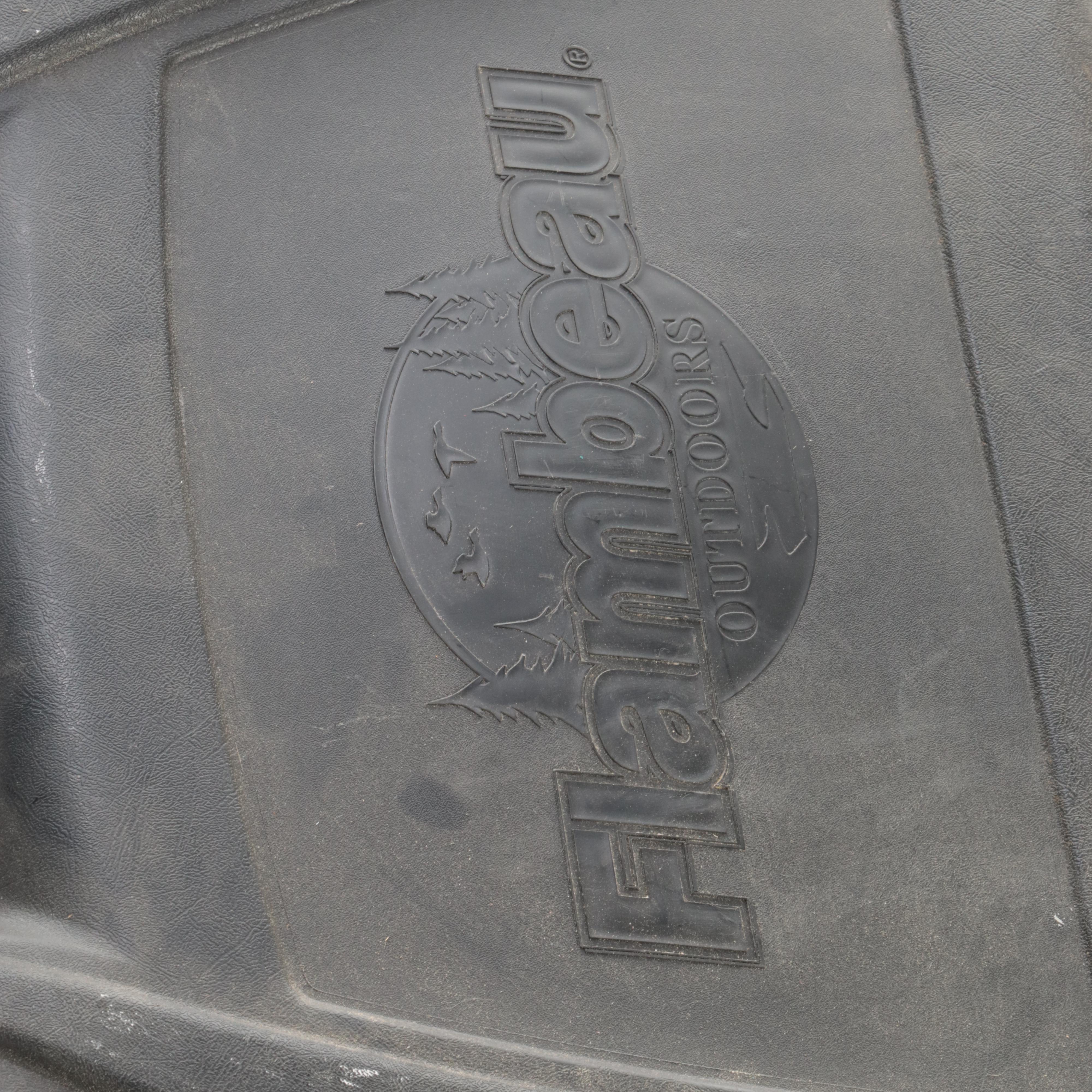 Hoyt MagnaTec Intruder Compound Bow with Accessories