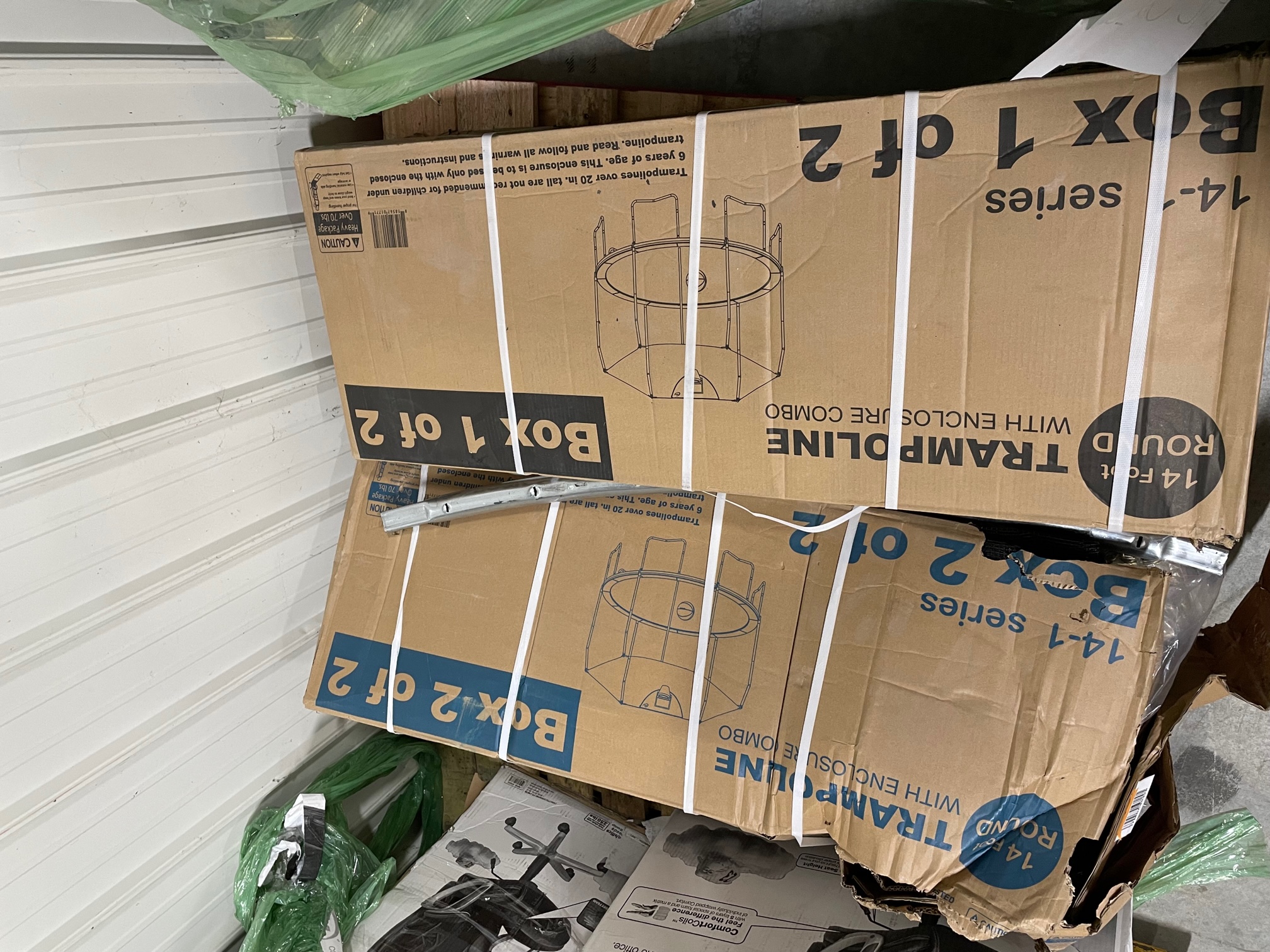 Skywalker 14' Round Trampoline with Enclosure and Basketball Hoop