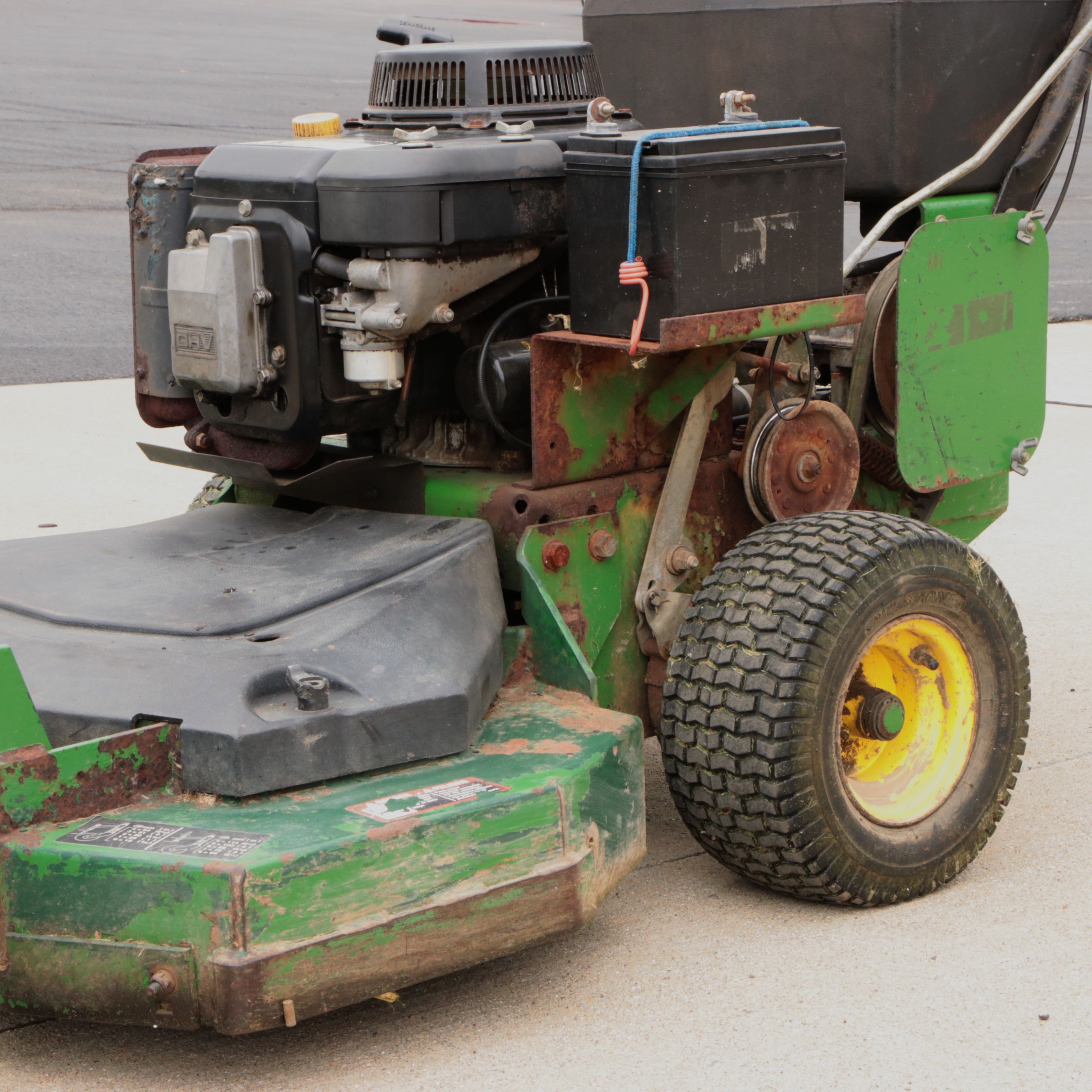 John Deere Walk Behind GS45 K-Series 14HP Lawn Mower