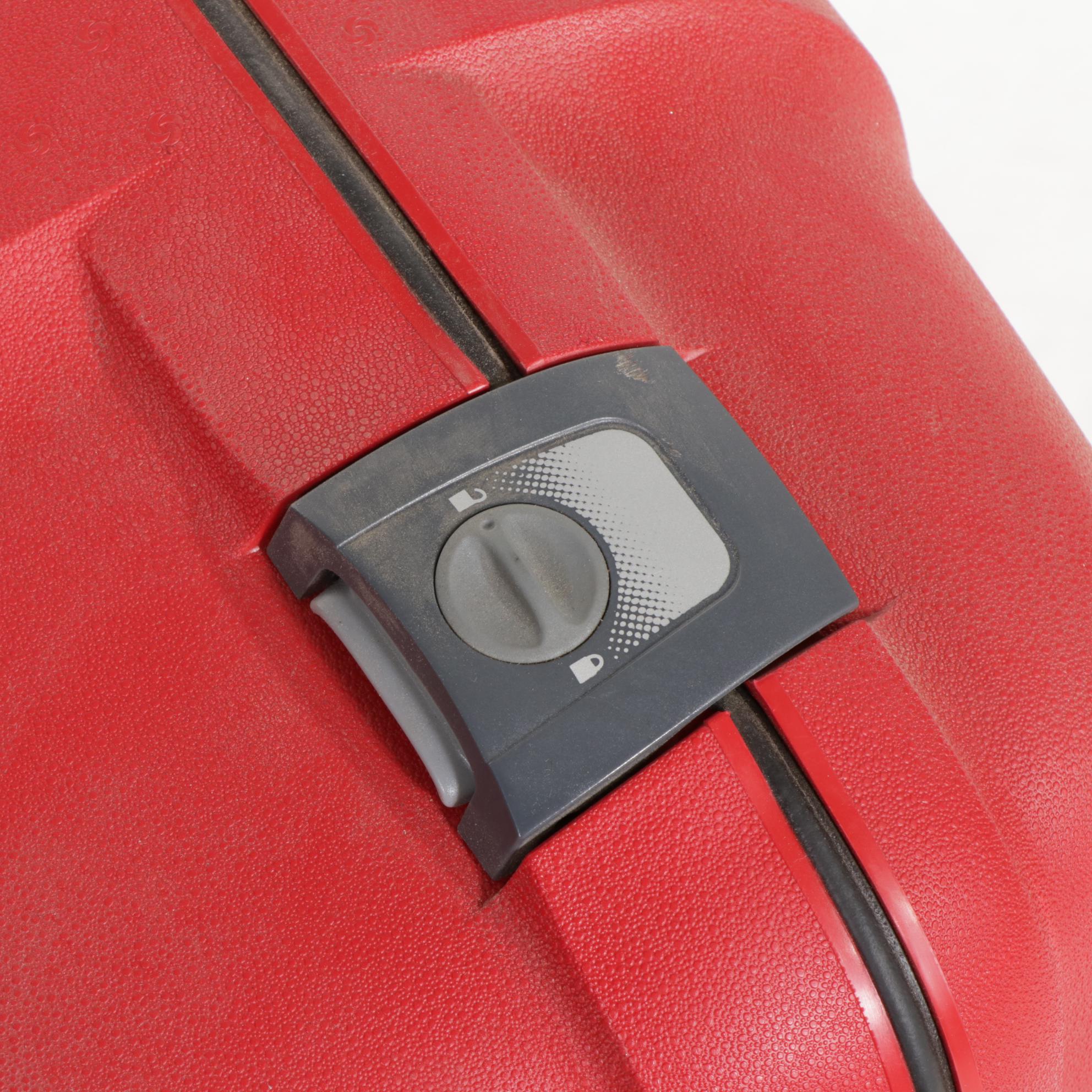 Samsonite Red F'Lite GT 31" Hardside Spinner Luggage
