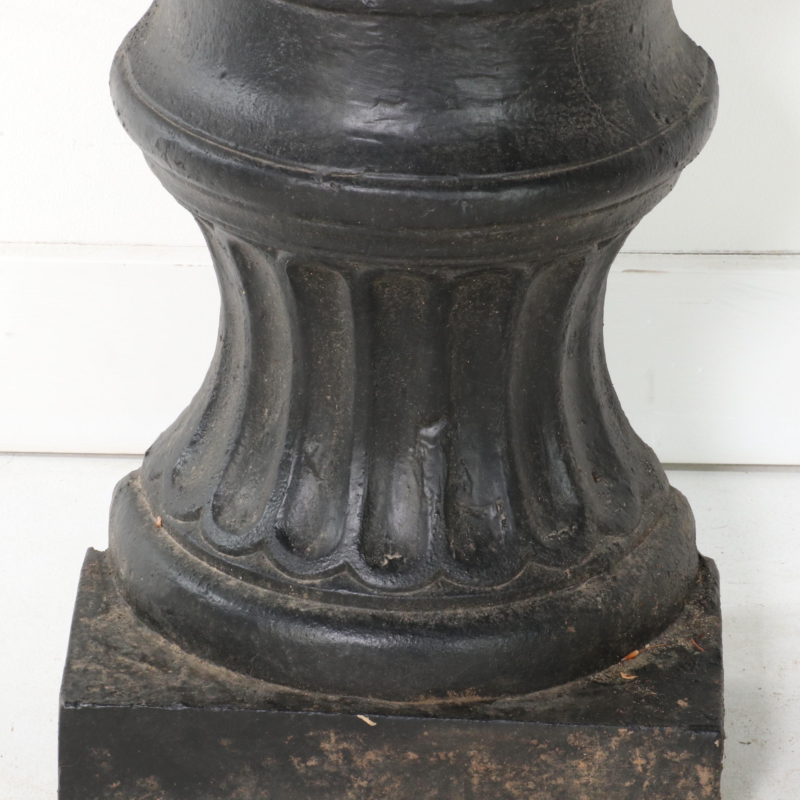 Cast Iron Wall Fountain with Lion Mask