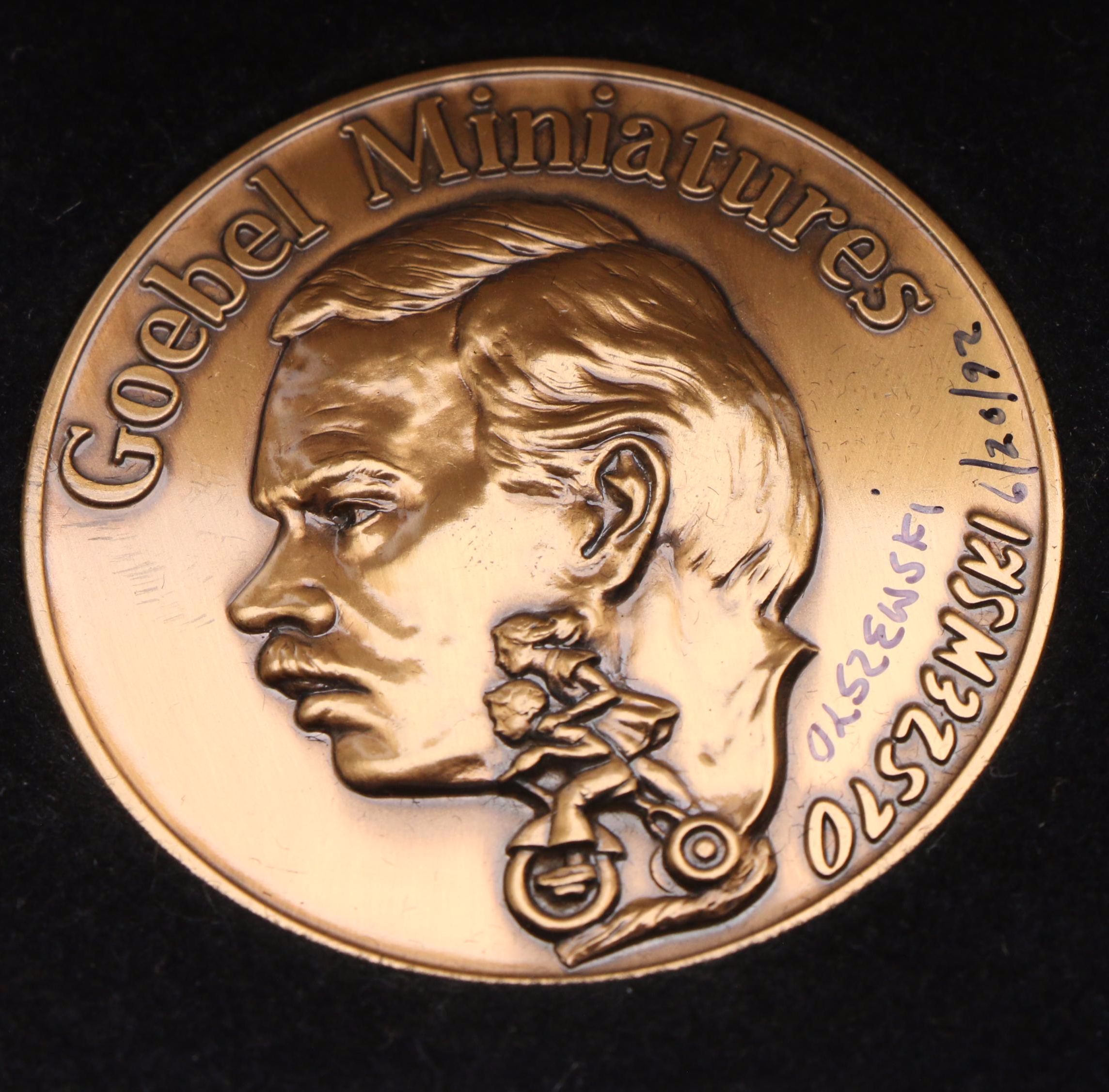 Robert Olszewski Historical Collection and Other Bronze Miniatures with Medal