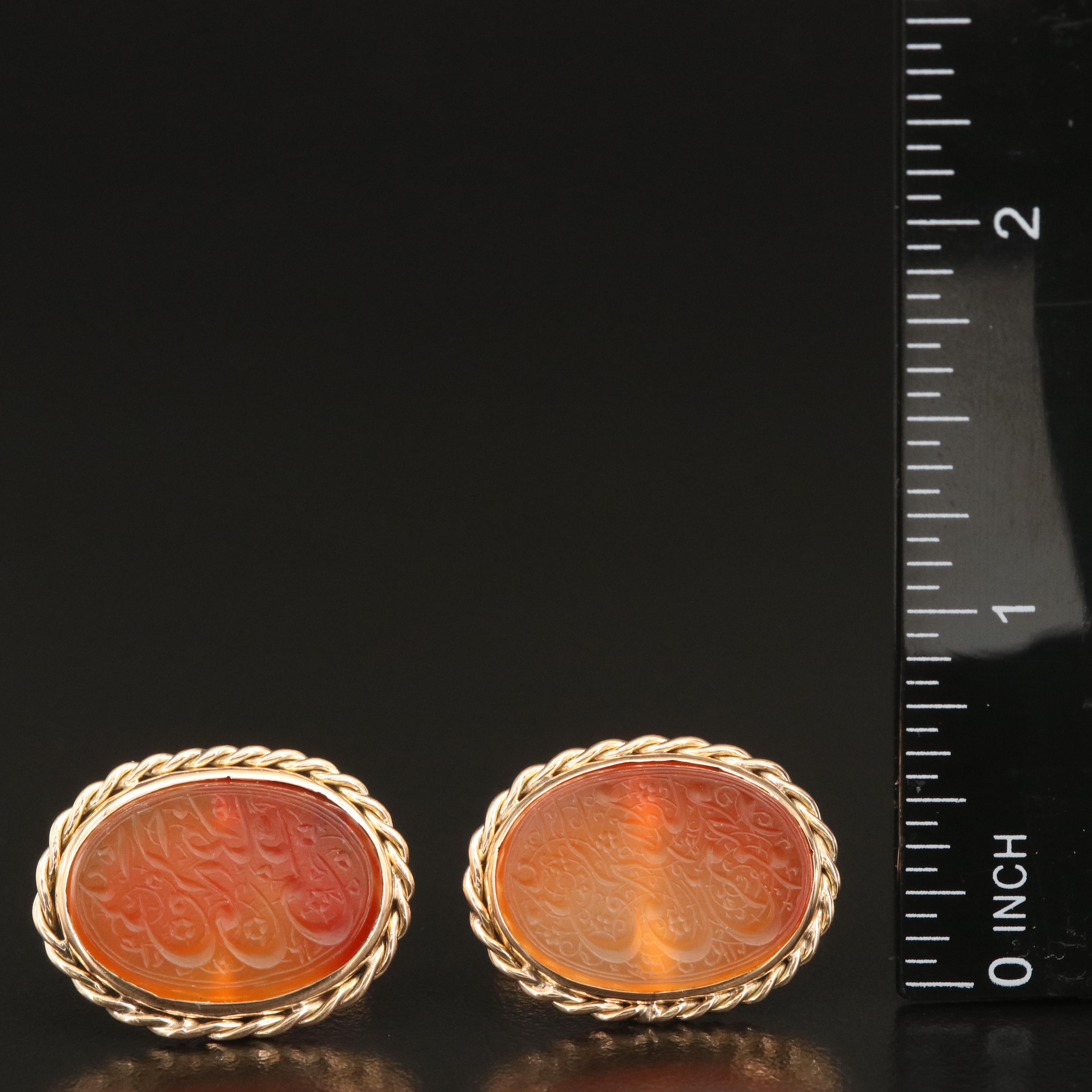 Vintage Turkish 14K Agate Cufflinks with Braid Detail